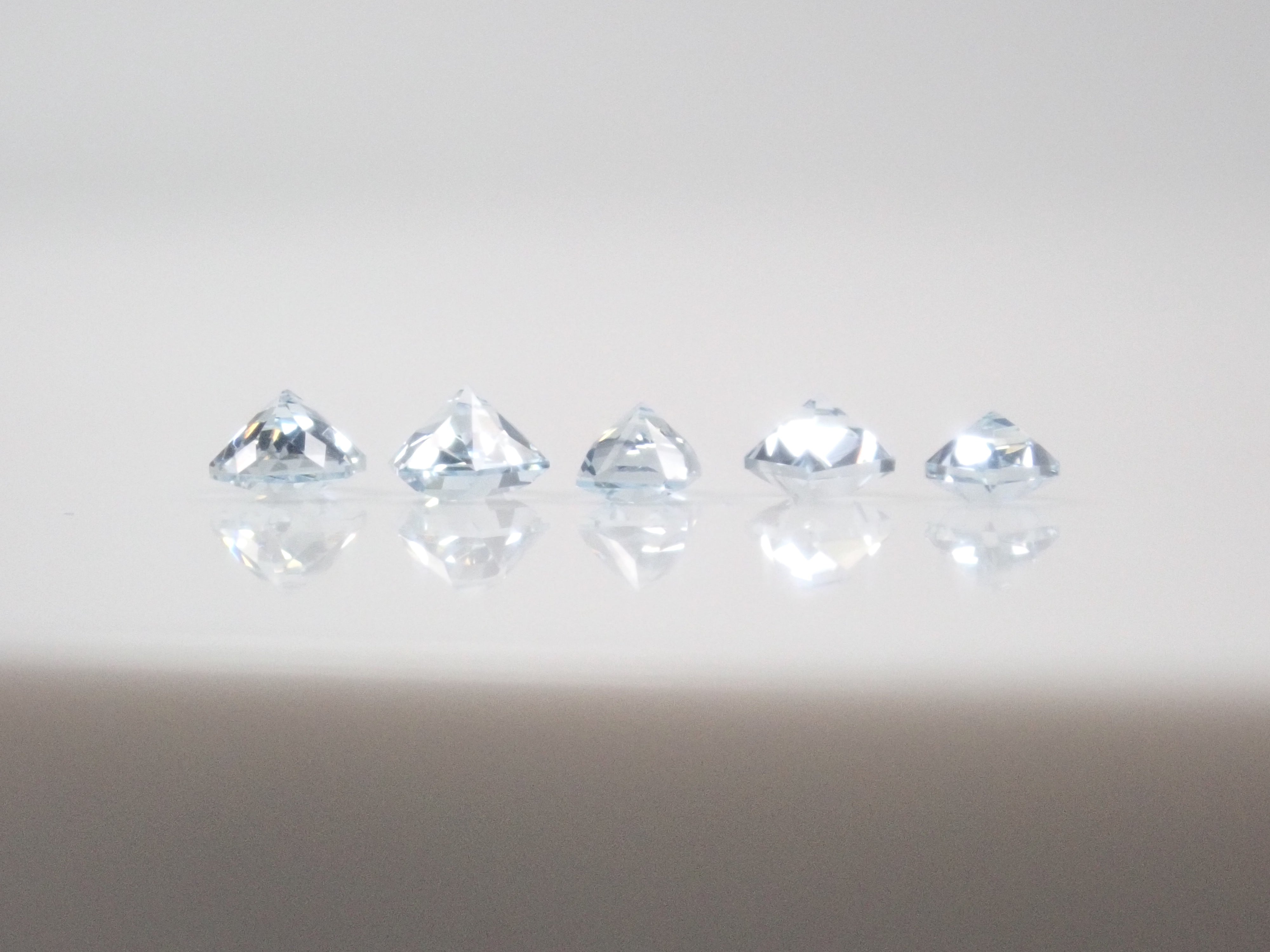 【2/8 22時販売】《限定16石》ブルー石ガチャ(バイカラーベニトアイト・ブラジル産パライバトルマリン、サンタマリアアクアマリンなど)《複数購入割引有》