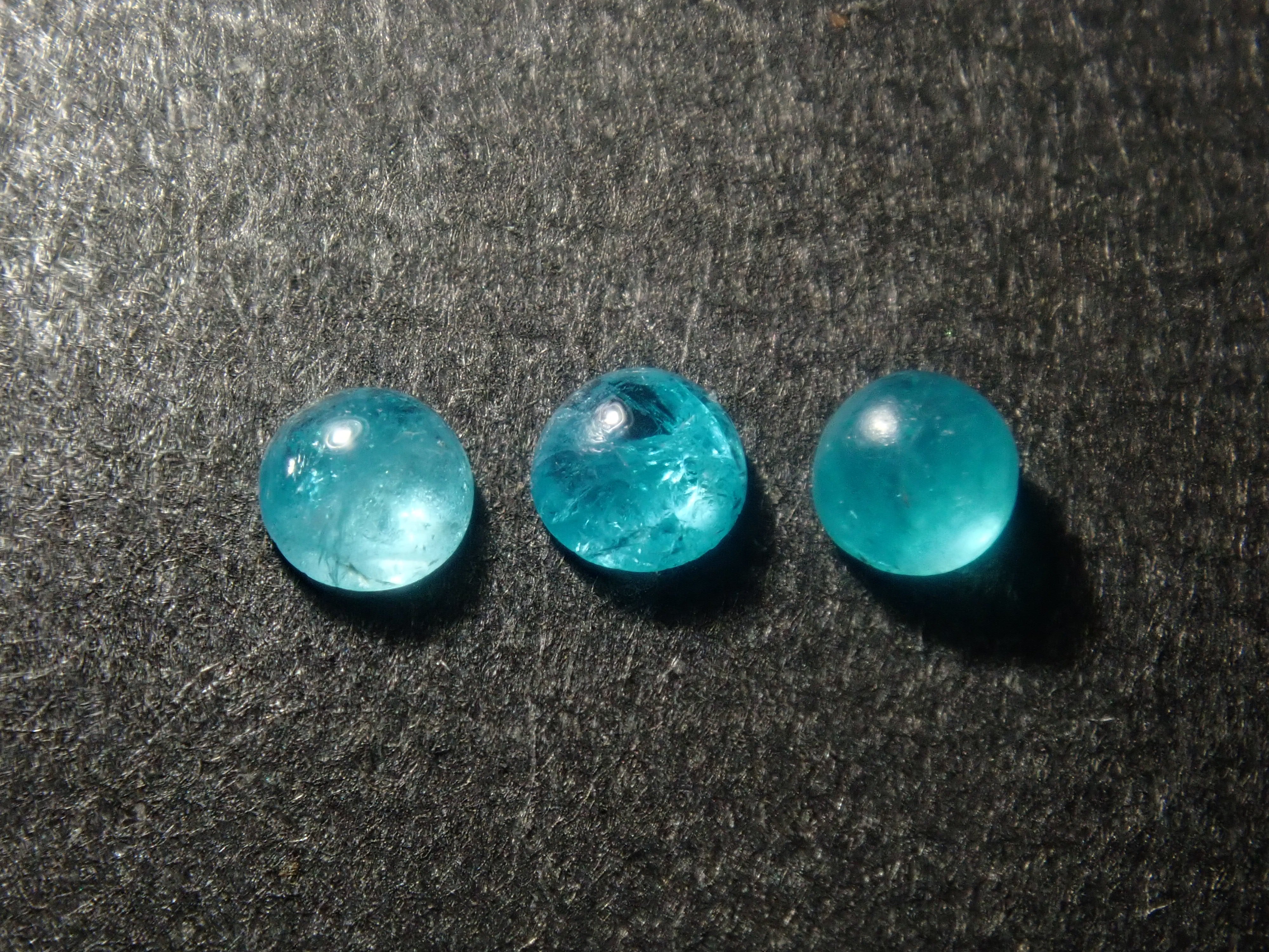 【2/8 22時販売】《限定16石》ブルー石ガチャ(バイカラーベニトアイト・ブラジル産パライバトルマリン、サンタマリアアクアマリンなど)《複数購入割引有》