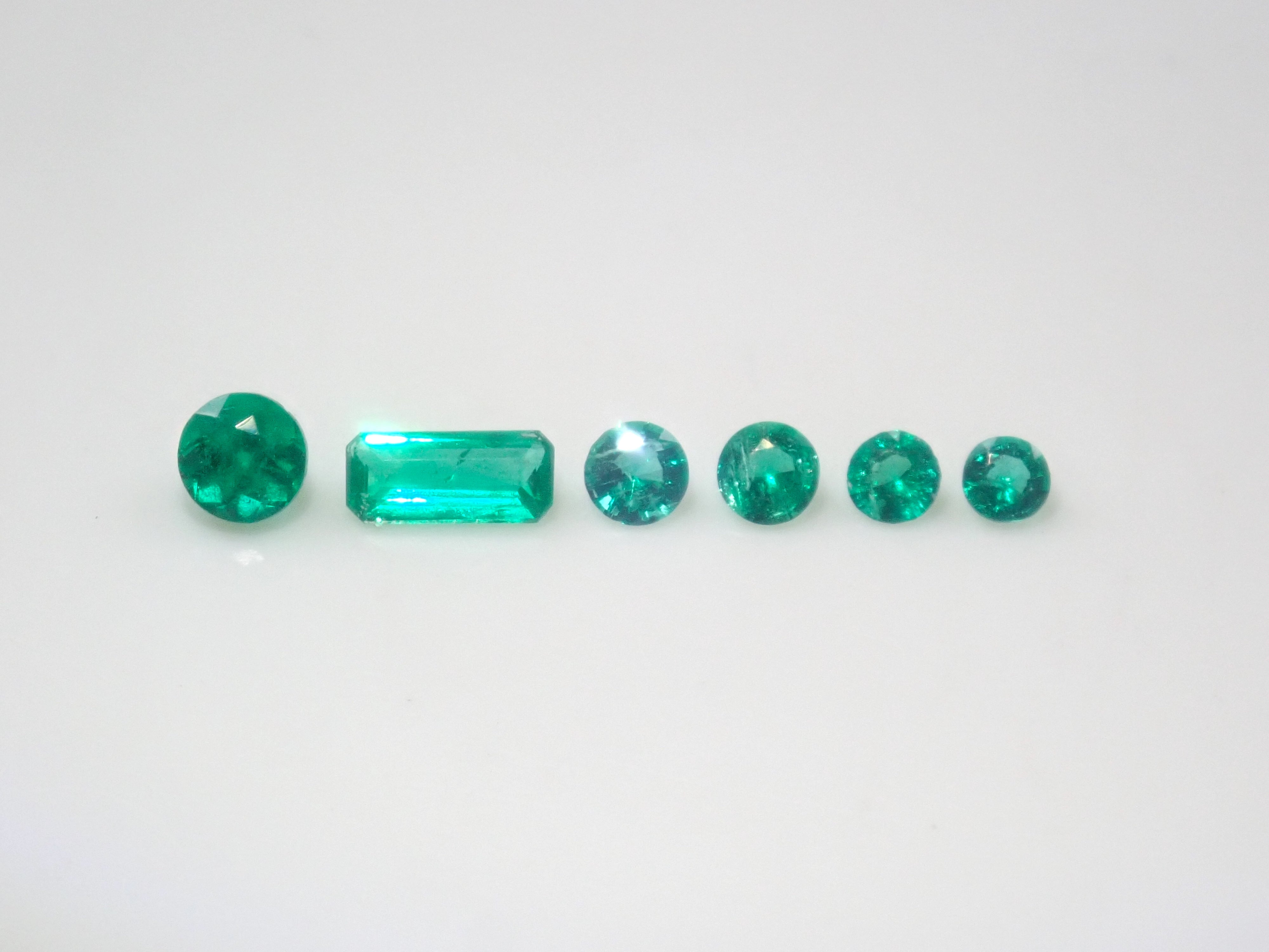 【2/7 22時販売】《限定16石》ロシア産ノンオイルエメラルド等含む💎エメラルドガチャ(エメラルドキャッツアイや特殊カット含む)《複数購入割引有》