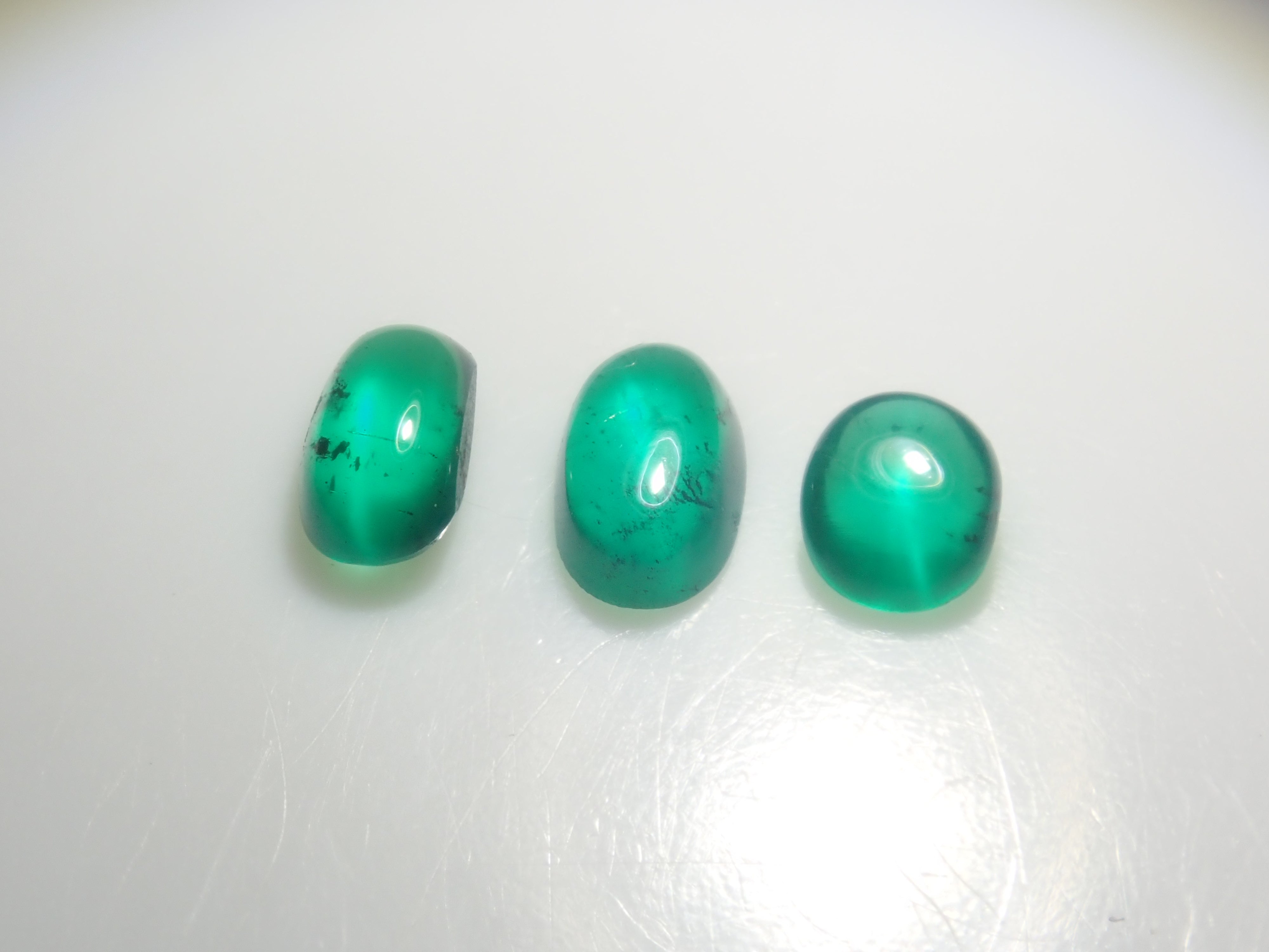 【2/7 22時販売】《限定16石》ロシア産ノンオイルエメラルド等含む💎エメラルドガチャ(エメラルドキャッツアイや特殊カット含む)《複数購入割引有》