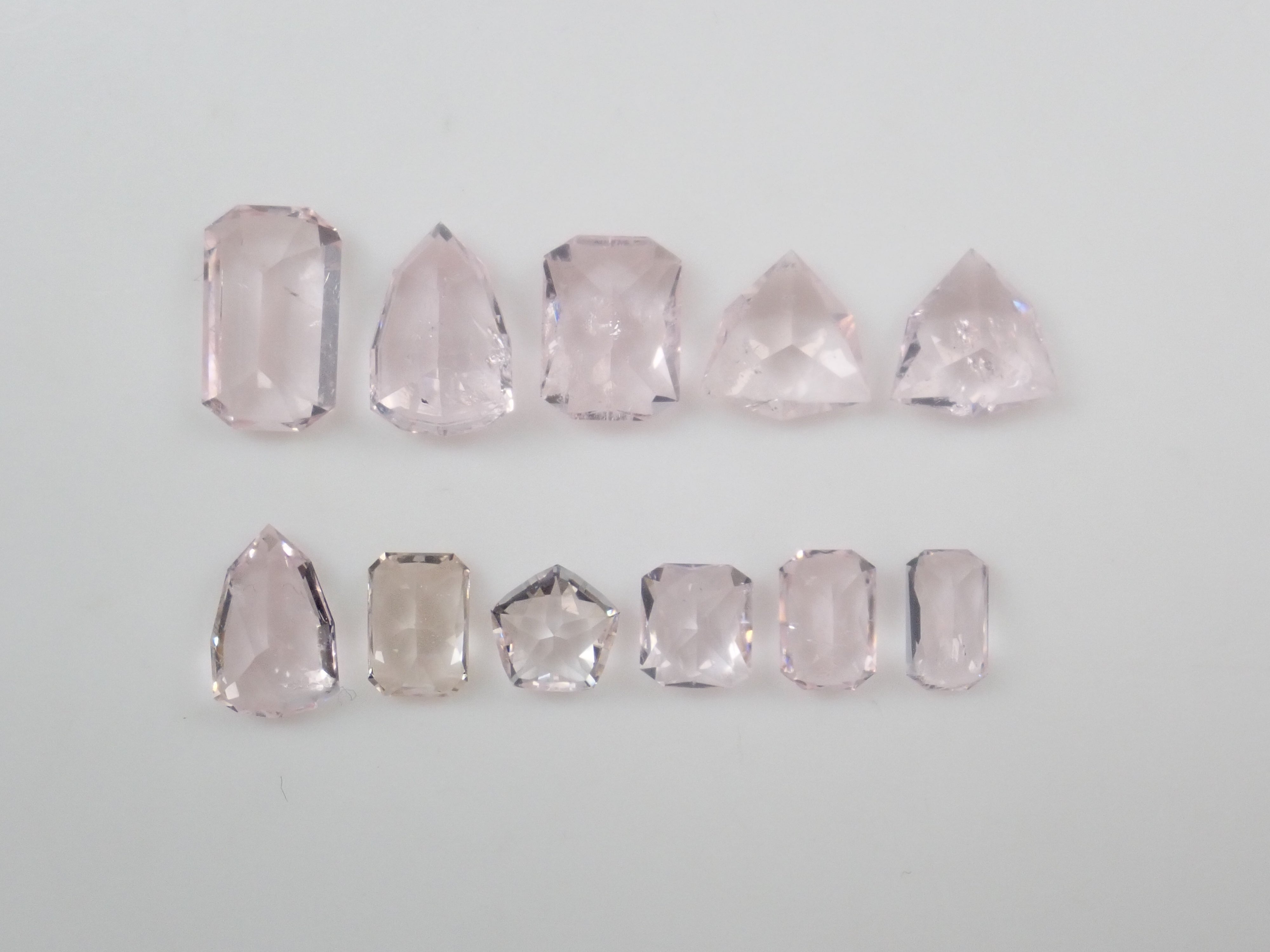 【2/8 22時販売】《限定13石》シミズ貴石様ダンデライオンカットの7mmモルガナイト含む💎モルガナイトガチャ《複数購入割引有》