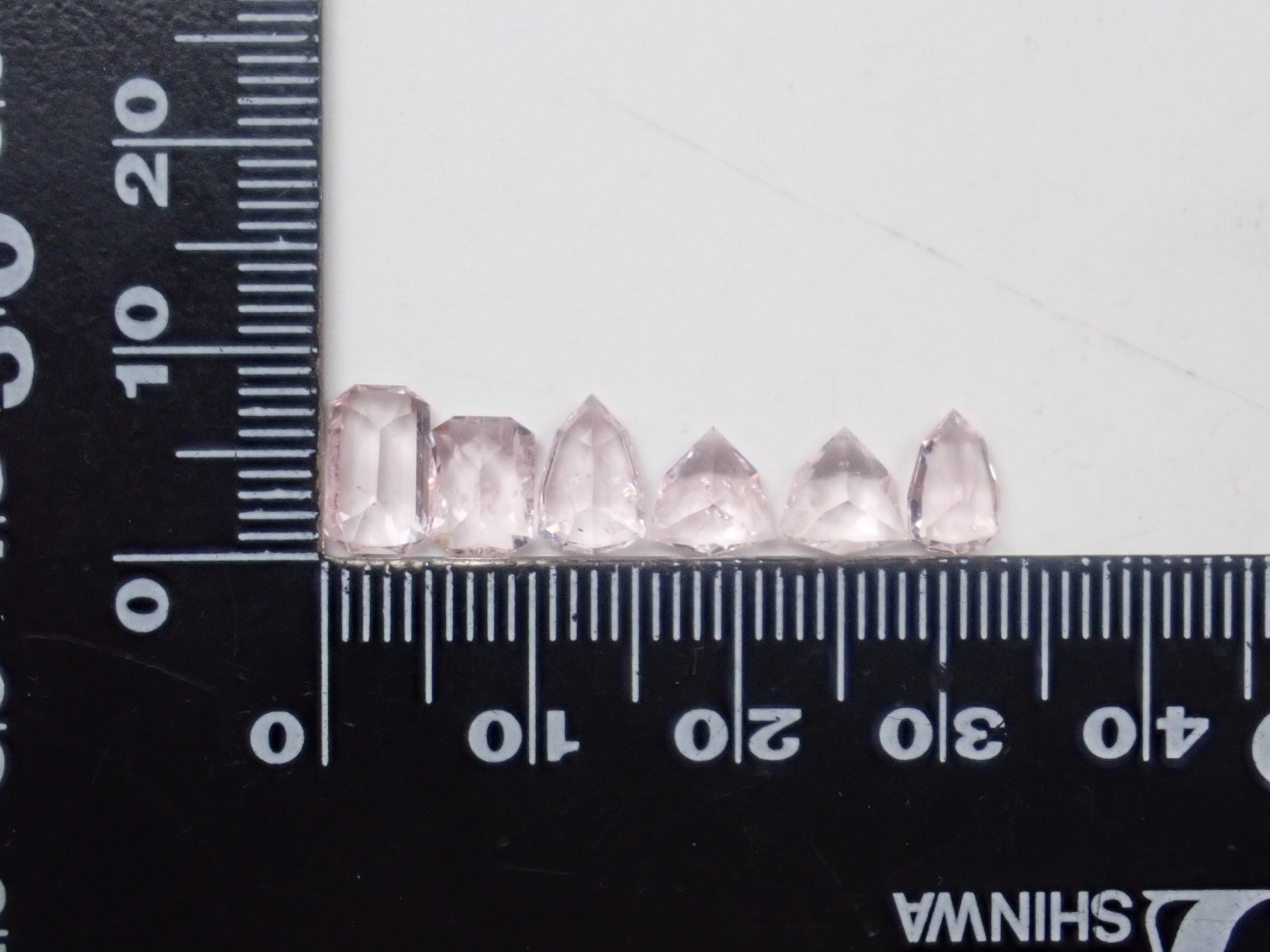 【2/8 22時販売】《限定13石》シミズ貴石様ダンデライオンカットの7mmモルガナイト含む💎モルガナイトガチャ《複数購入割引有》