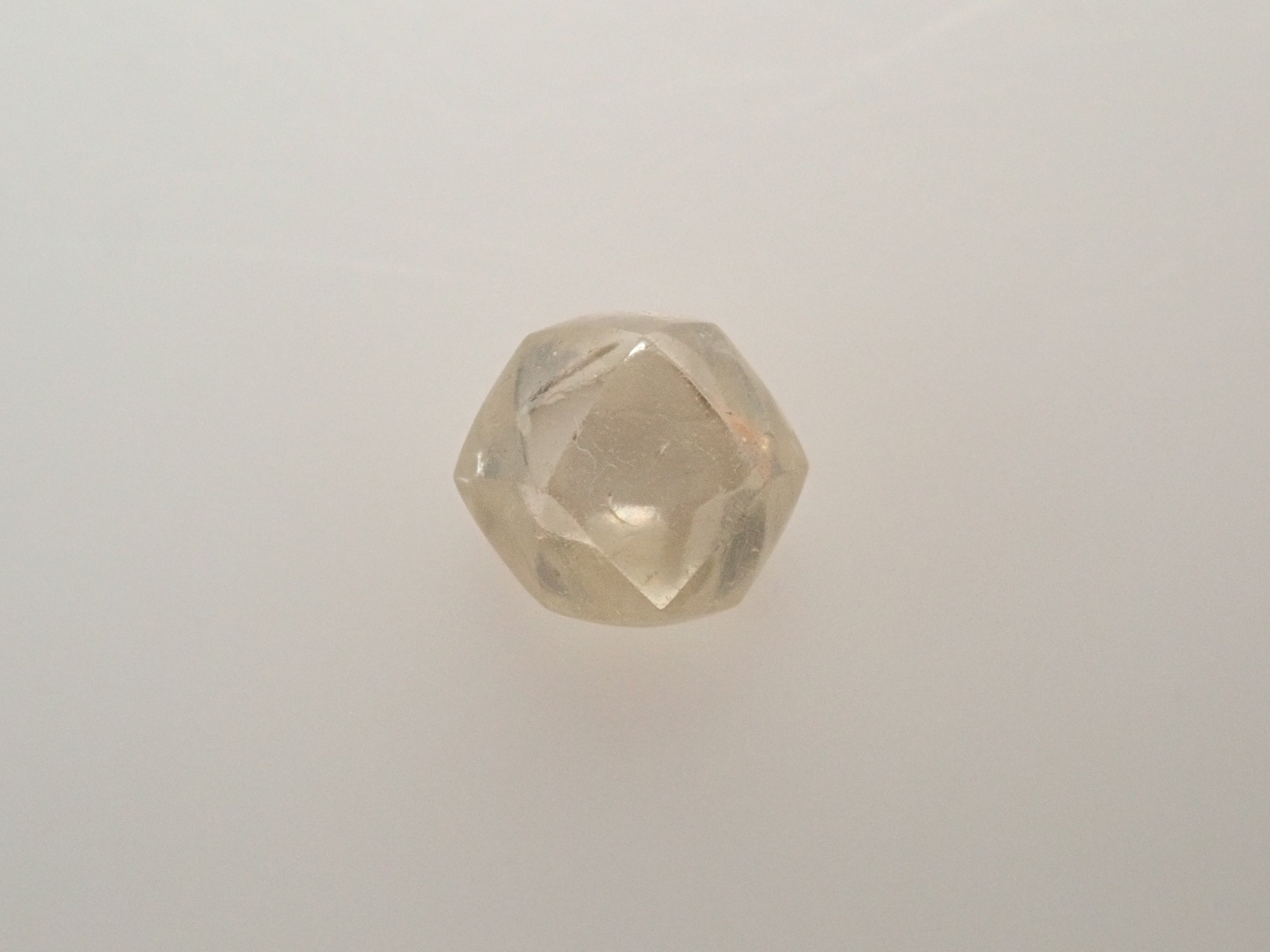 【2/11 22時販売】ダイヤモンド原石(メイカブル) 0.279ct原石