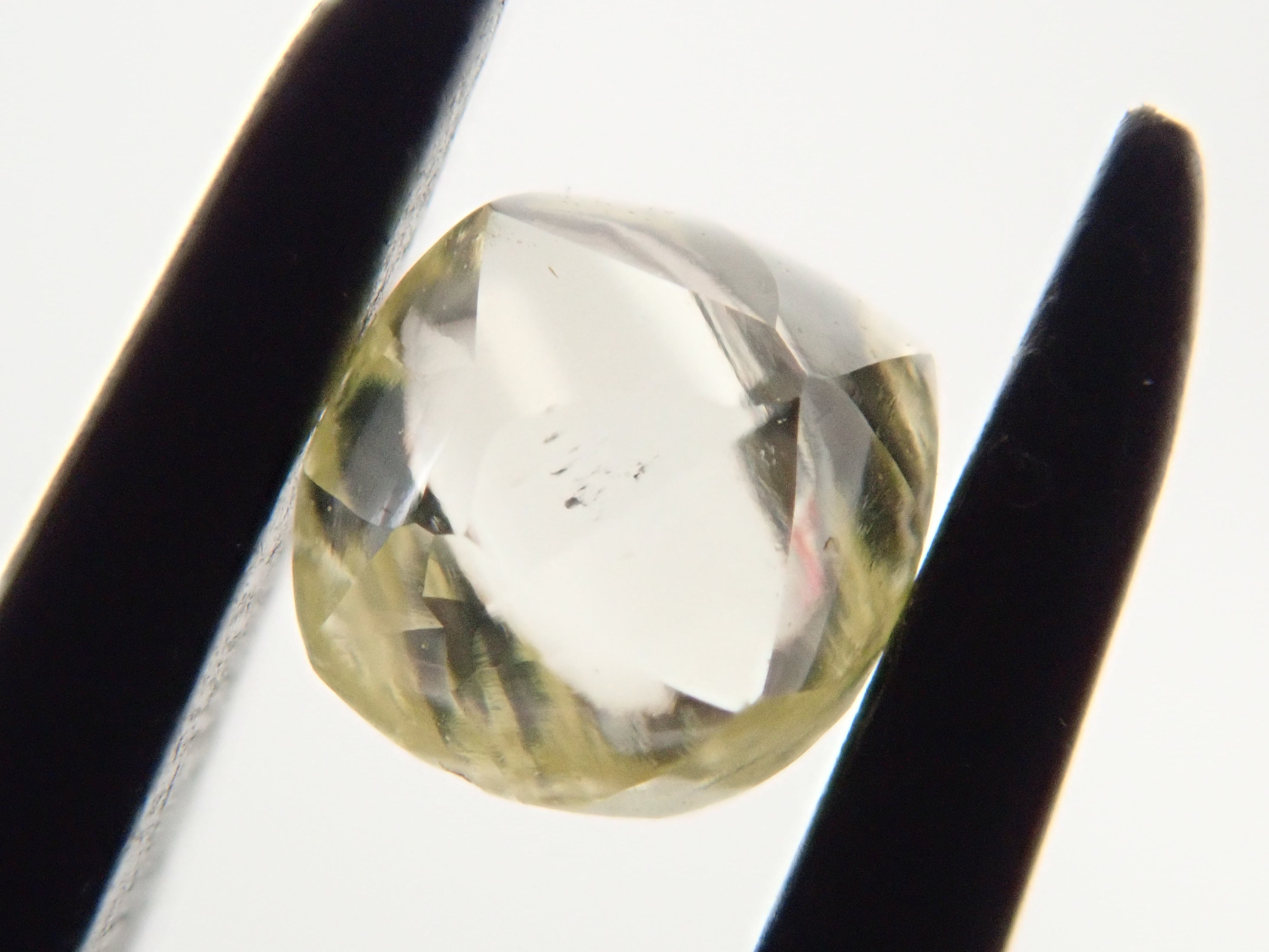 【2/11 22時販売】ダイヤモンド原石(メイカブル) 0.353ct原石