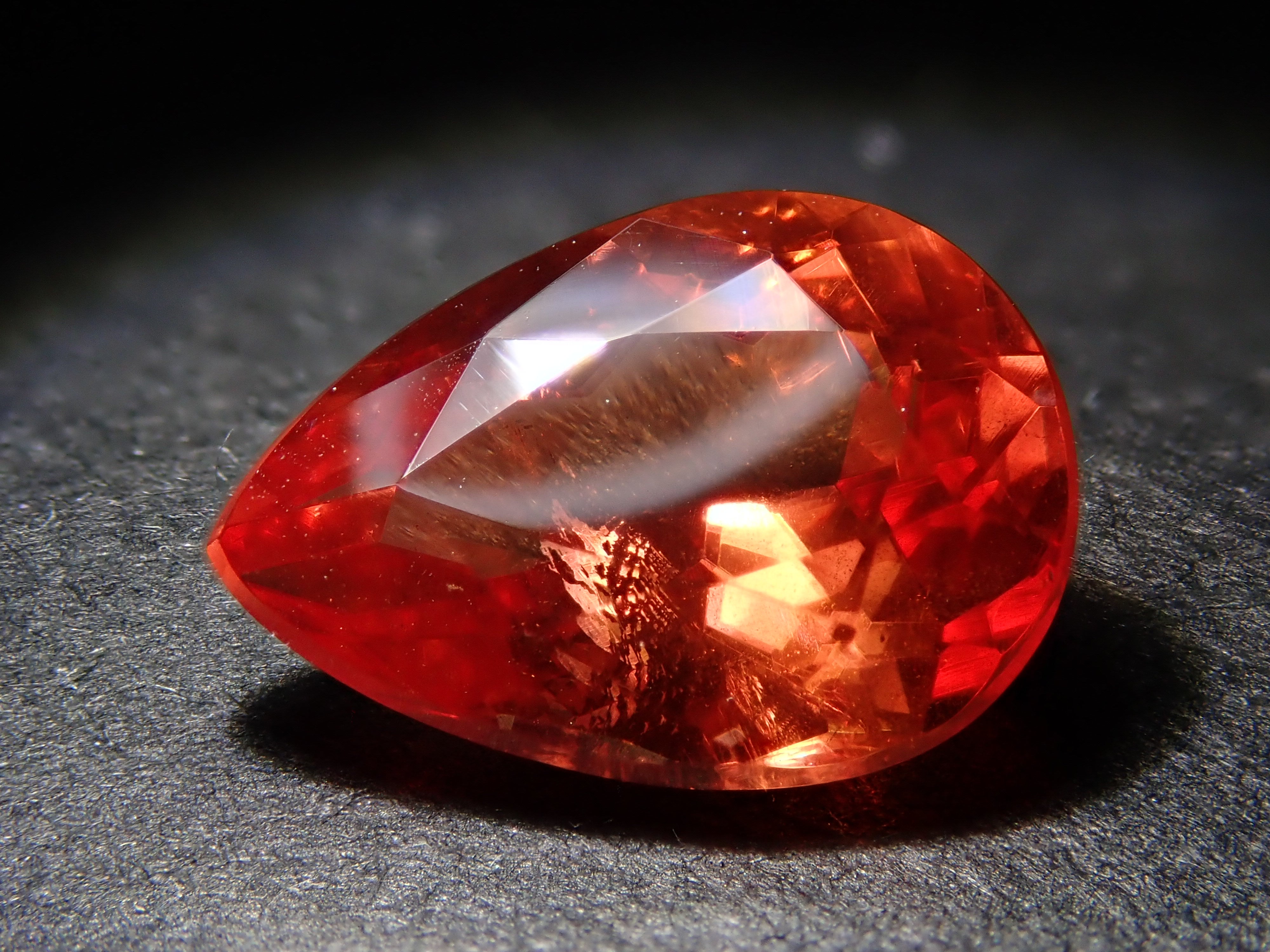 【抽選販売0216_13】南アフリカ産ロードクロサイト 1.820ctルース