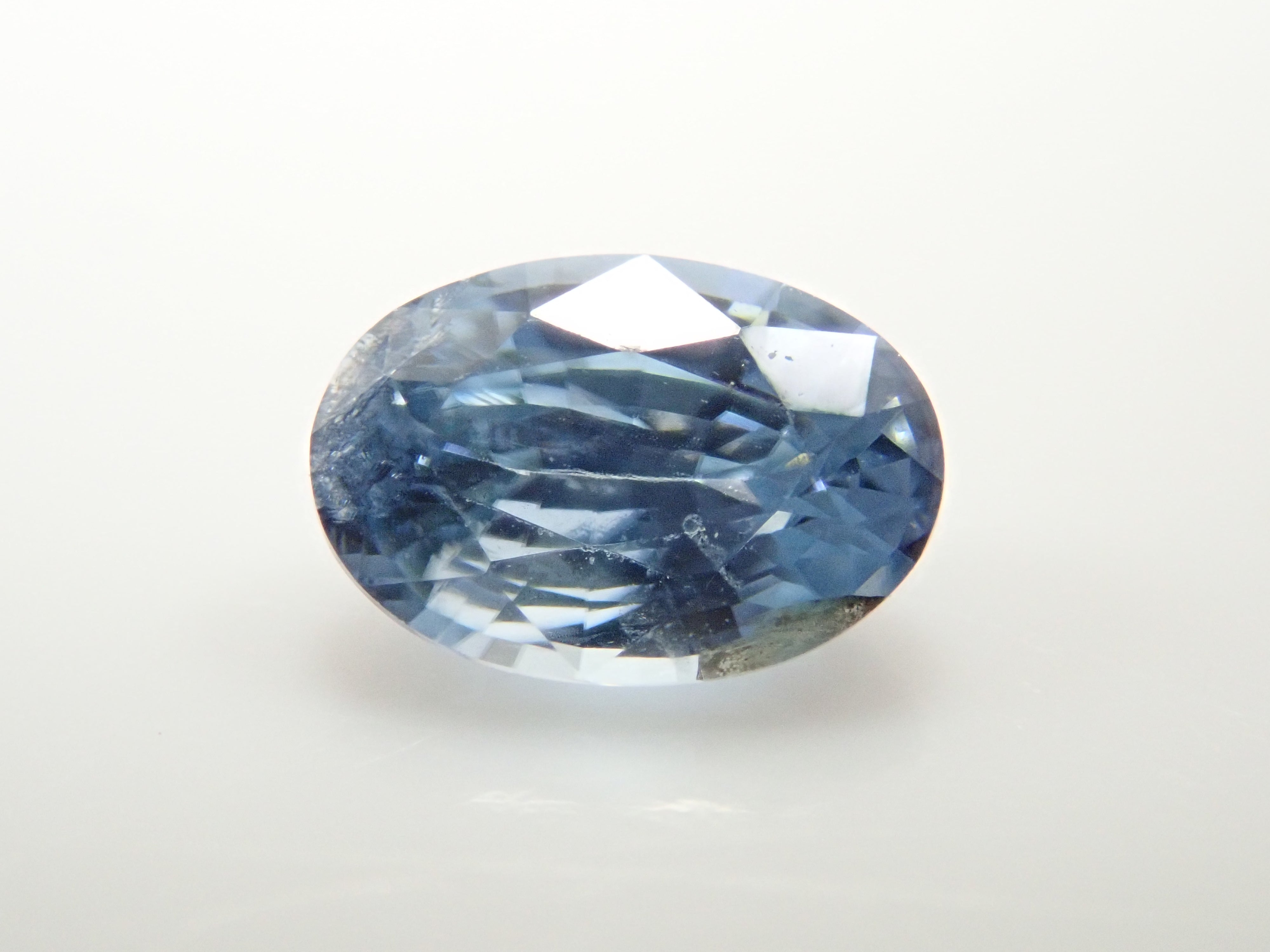 【2/13 22時販売】ミャンマー産カラーチェンジジルコン 0.439ctルース