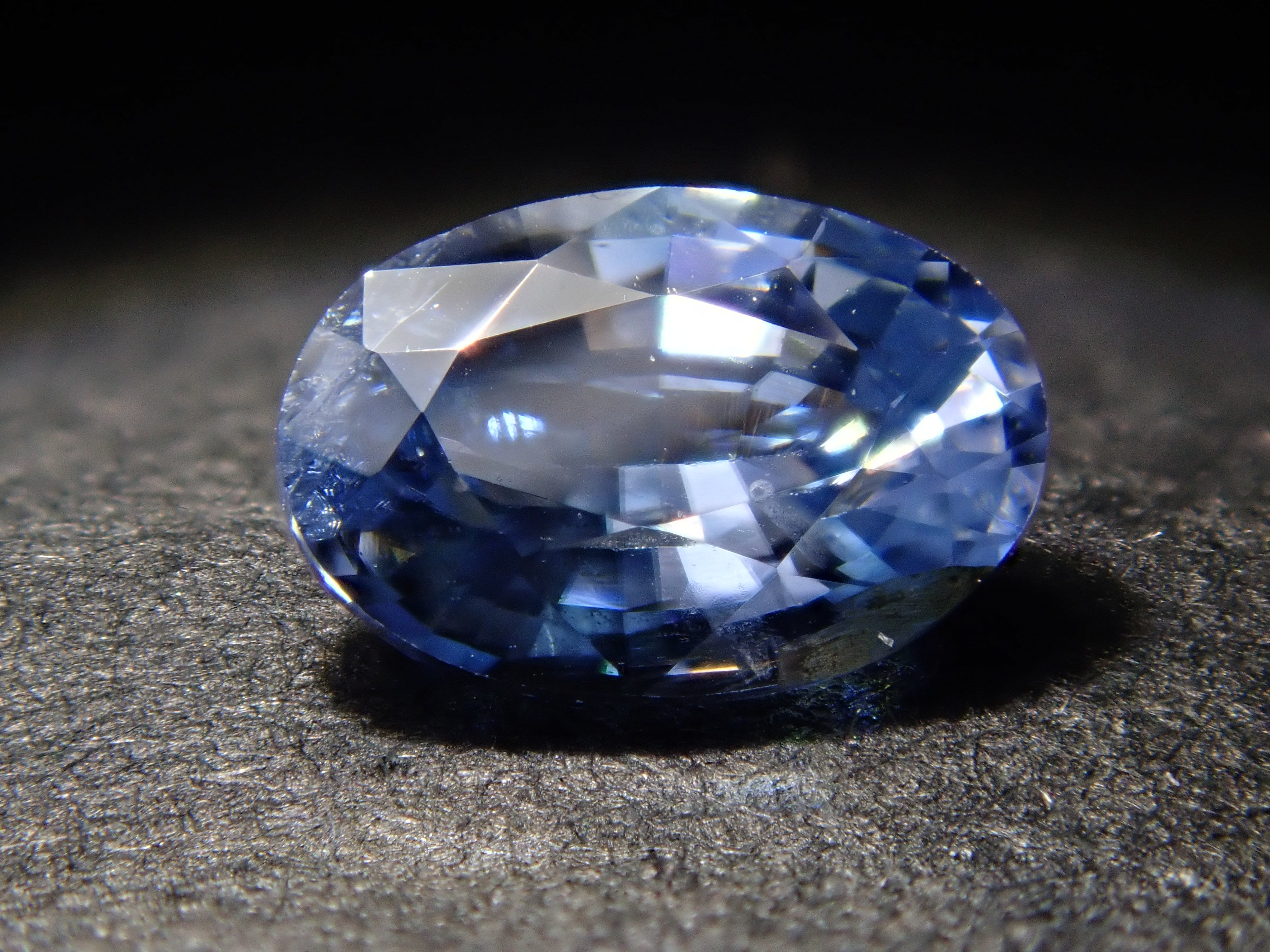 【2/13 22時販売】ミャンマー産カラーチェンジジルコン 0.439ctルース