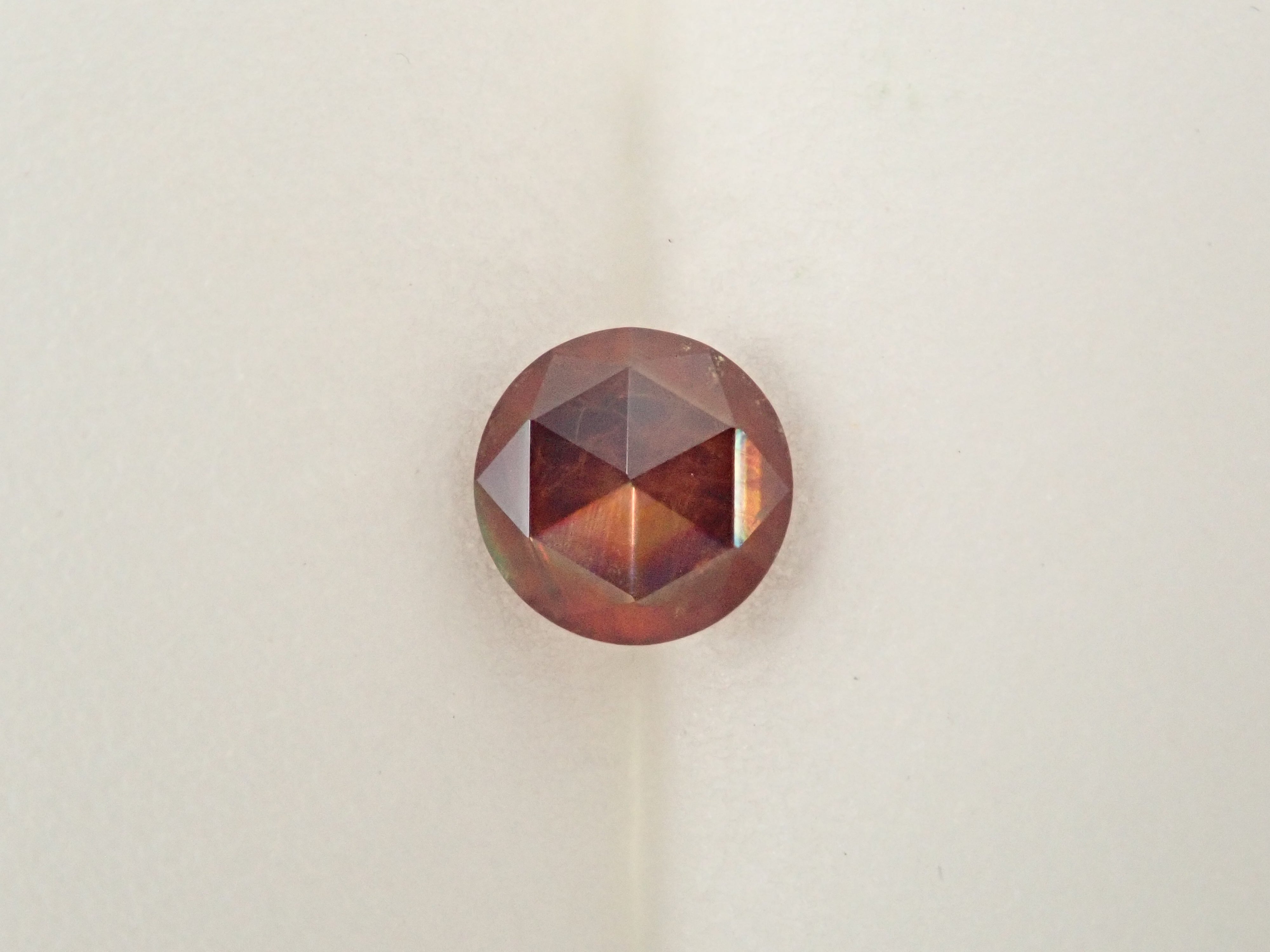 【2/13 22時販売】奈良県天川村産レインボーガーネット(アンドラダイトガーネット) 4.8mm/0.612ctルース