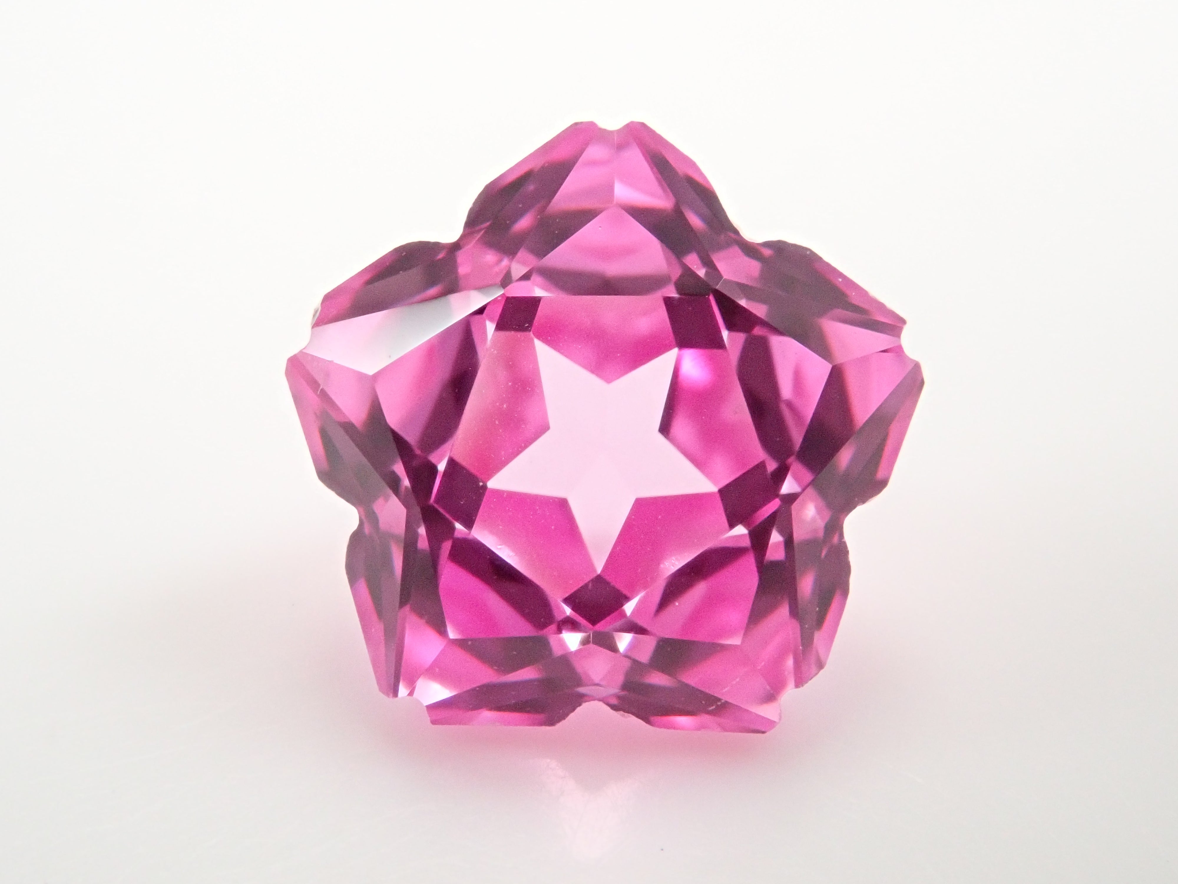 【抽選販売0216_01】【さくらシェイプ】合成サファイア 3.285ctルース