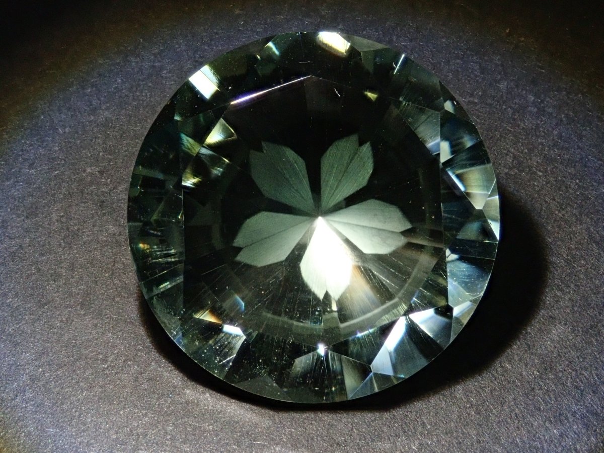 【2/14 22時販売】《限定12石》通常69,800円の20mmさくらインカットやダンデライオンカットを含む5ct以上ビッグジェムガチャ💎《複数購入割引有》