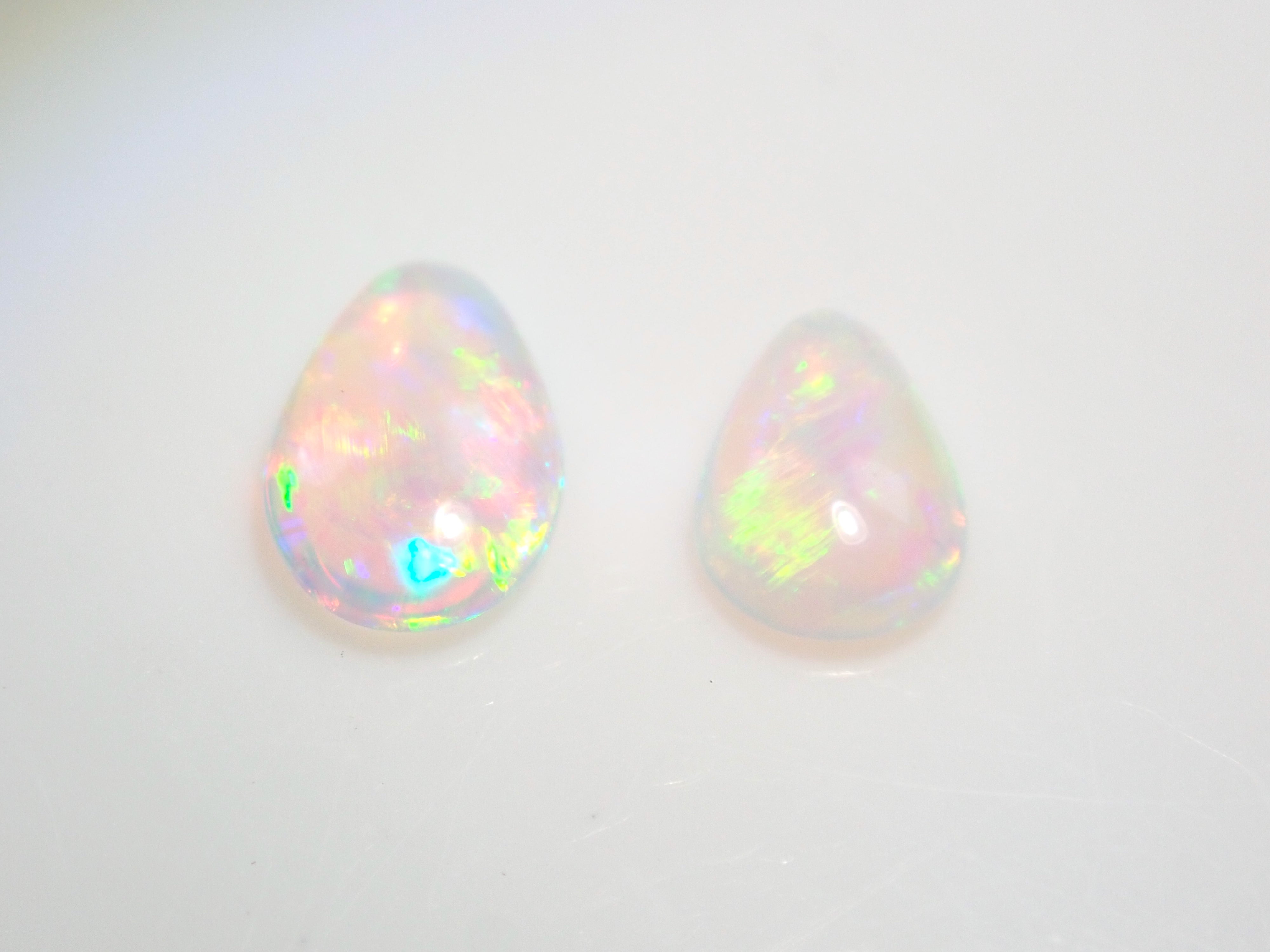 Limited to 2 stones: 1 Australian opal loose stone (pear cut) Multiple purchase discounts available
