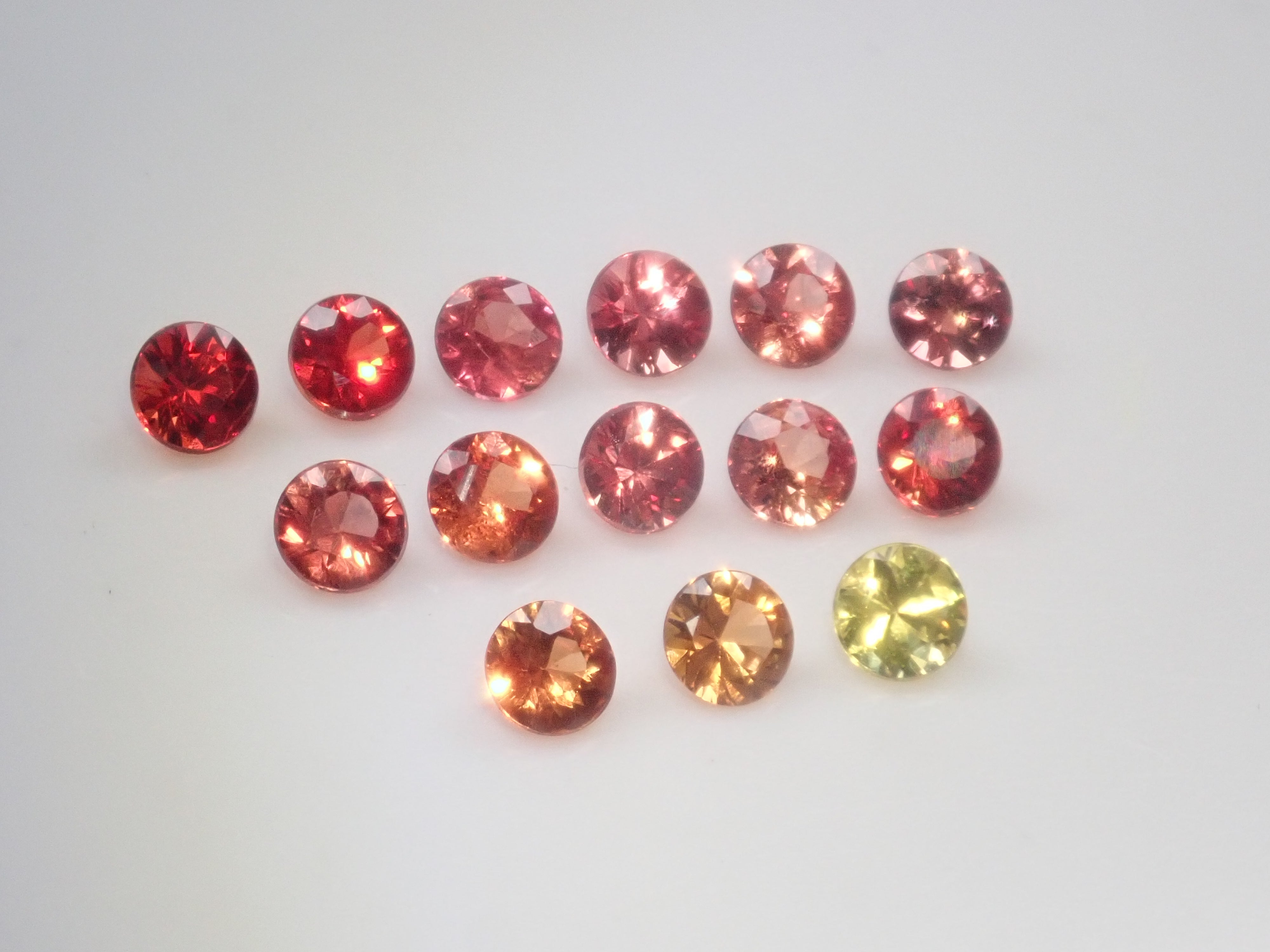 【9/21 22時販売】《限定14石》拡散加熱サファイア(3.5mm,KEN氏カット)1石ルース《複数購入割引有》