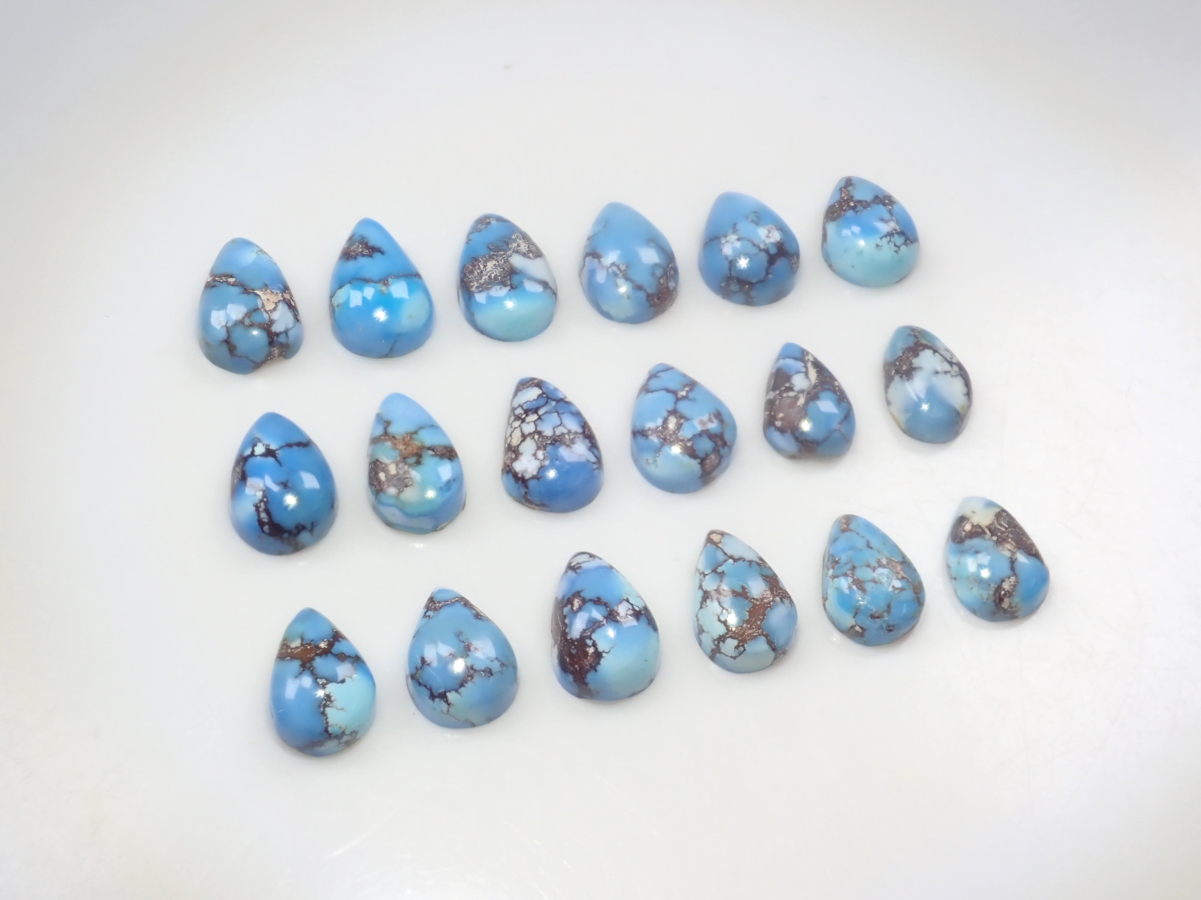 【1/24 22時販売】《限定18石》カザフスタン産ゴールデンヒルターコイズ(トルコ石,12月誕生石,平均1.3ct)《複数購入割引有》