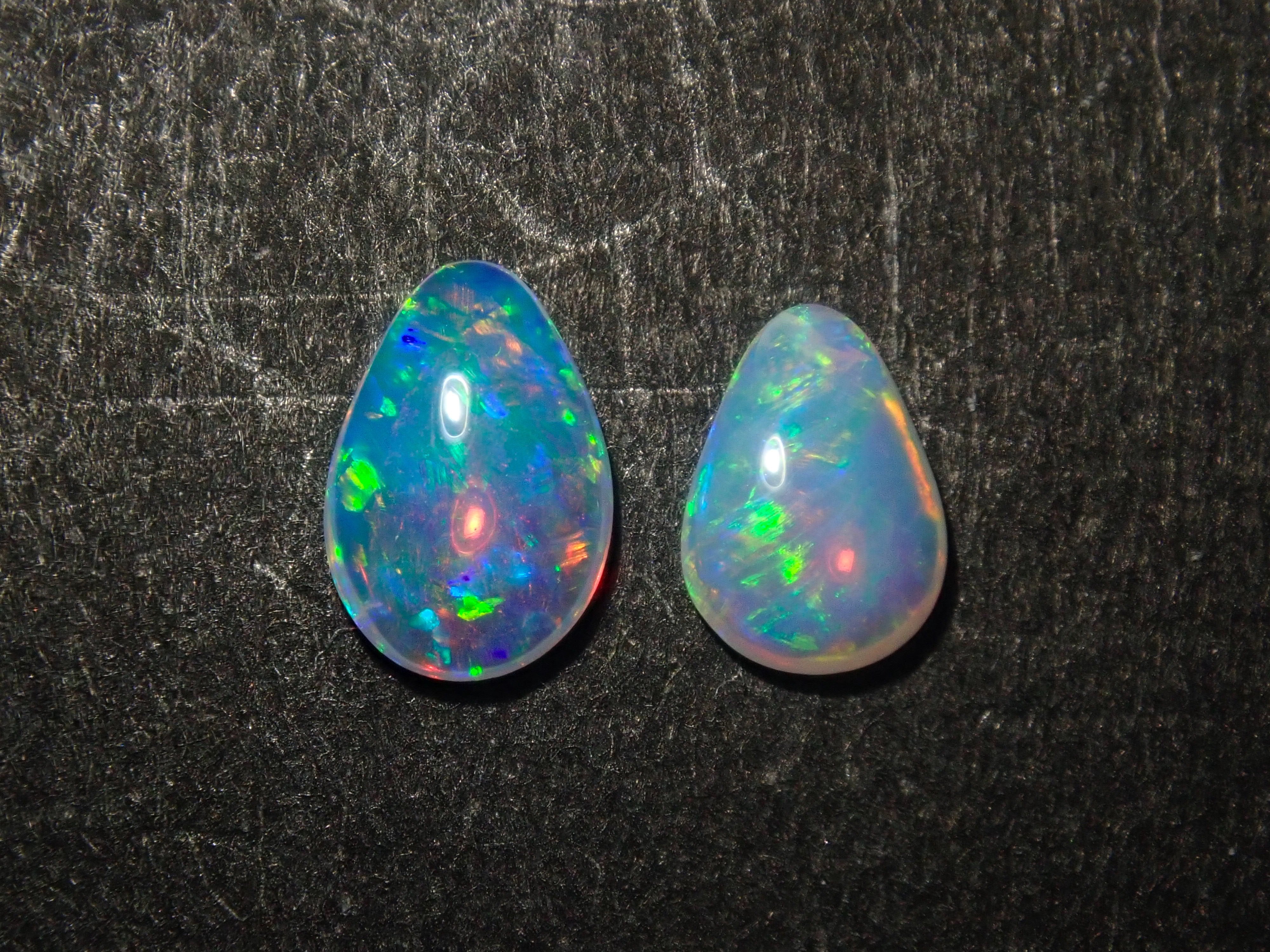 Limited to 2 stones: 1 Australian opal loose stone (pear cut) Multiple purchase discounts available