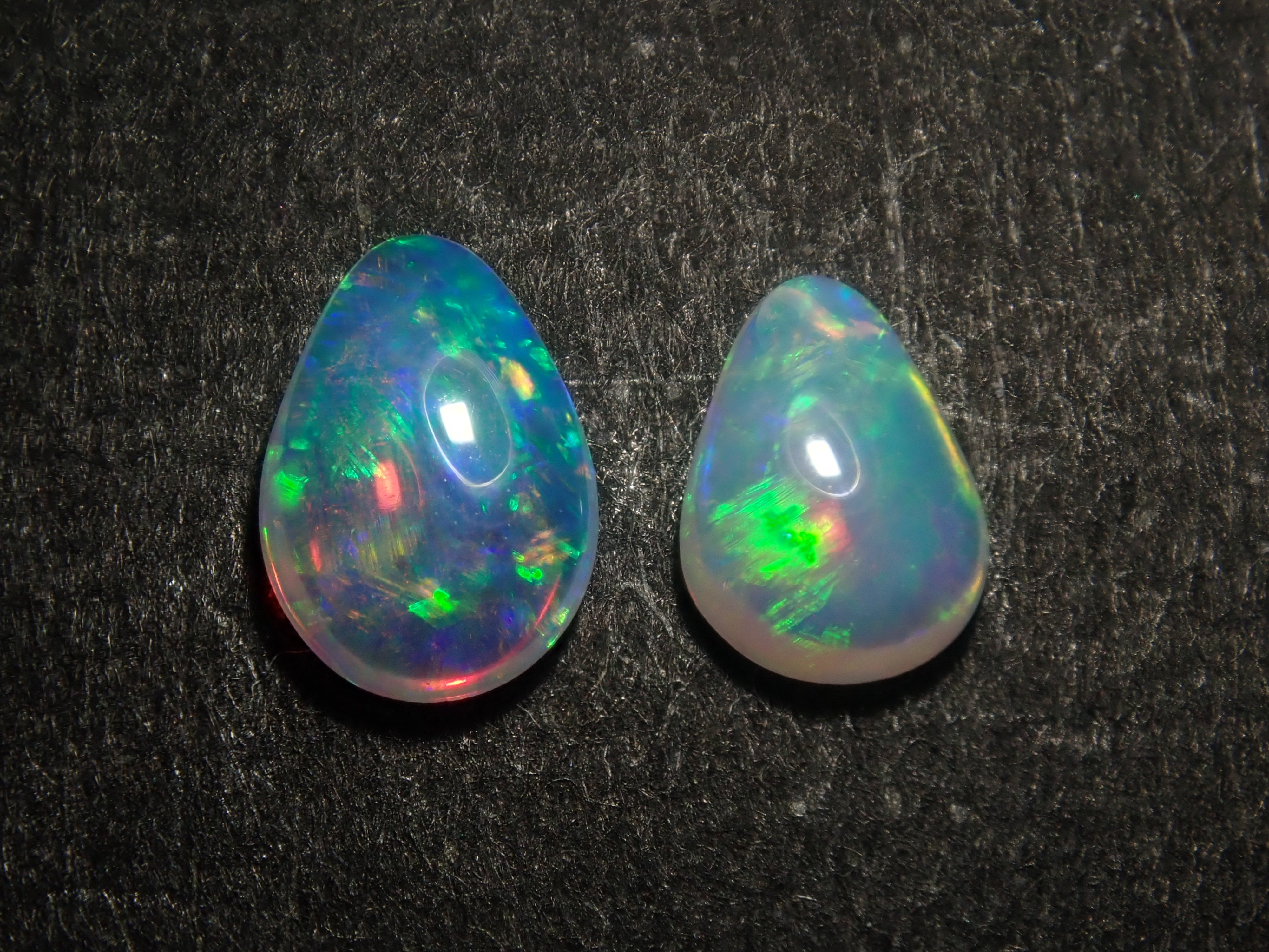 Limited to 2 stones: 1 Australian opal loose stone (pear cut) Multiple purchase discounts available