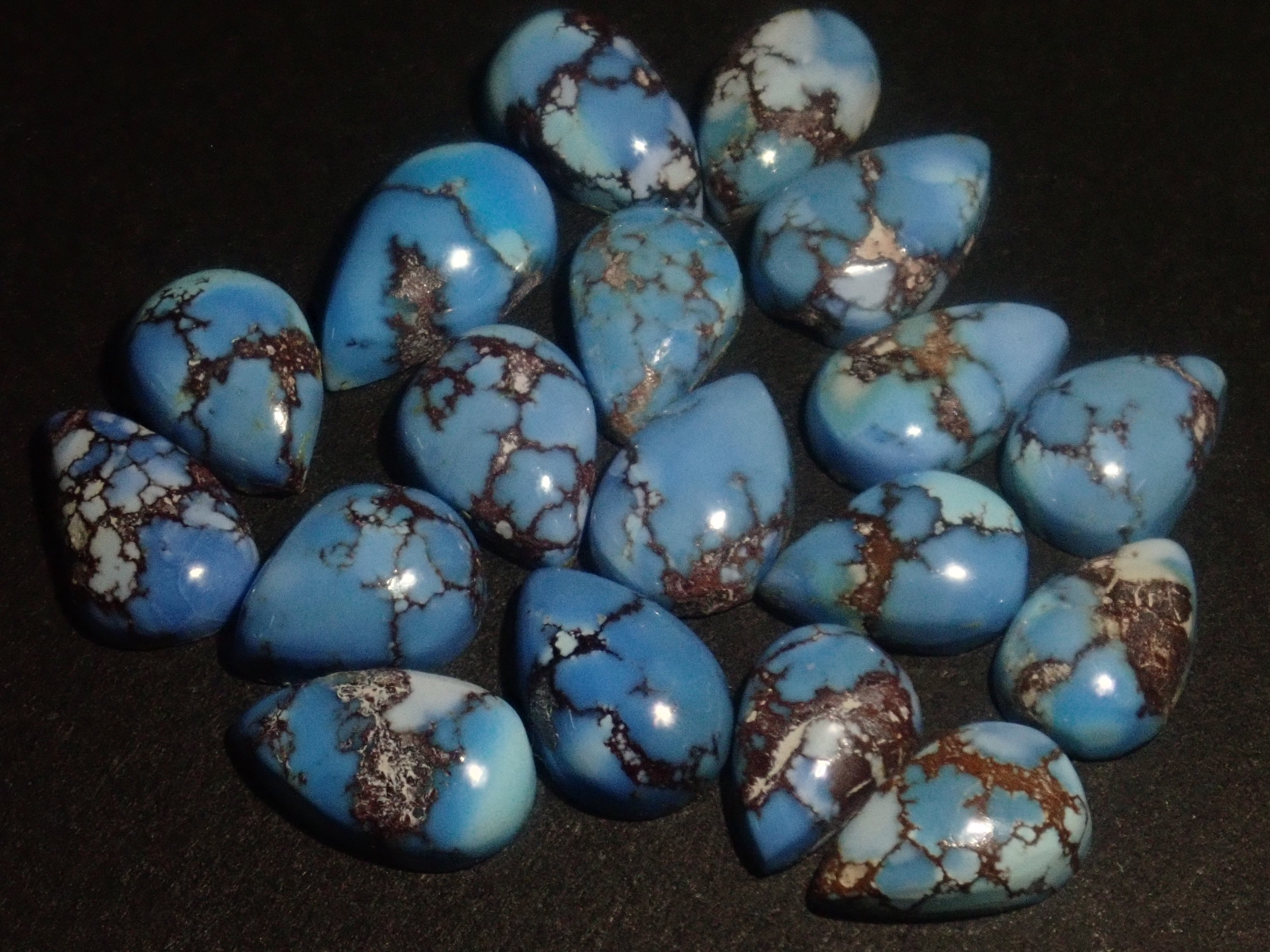 【1/24 22時販売】《限定18石》カザフスタン産ゴールデンヒルターコイズ(トルコ石,12月誕生石,平均1.3ct)《複数購入割引有》