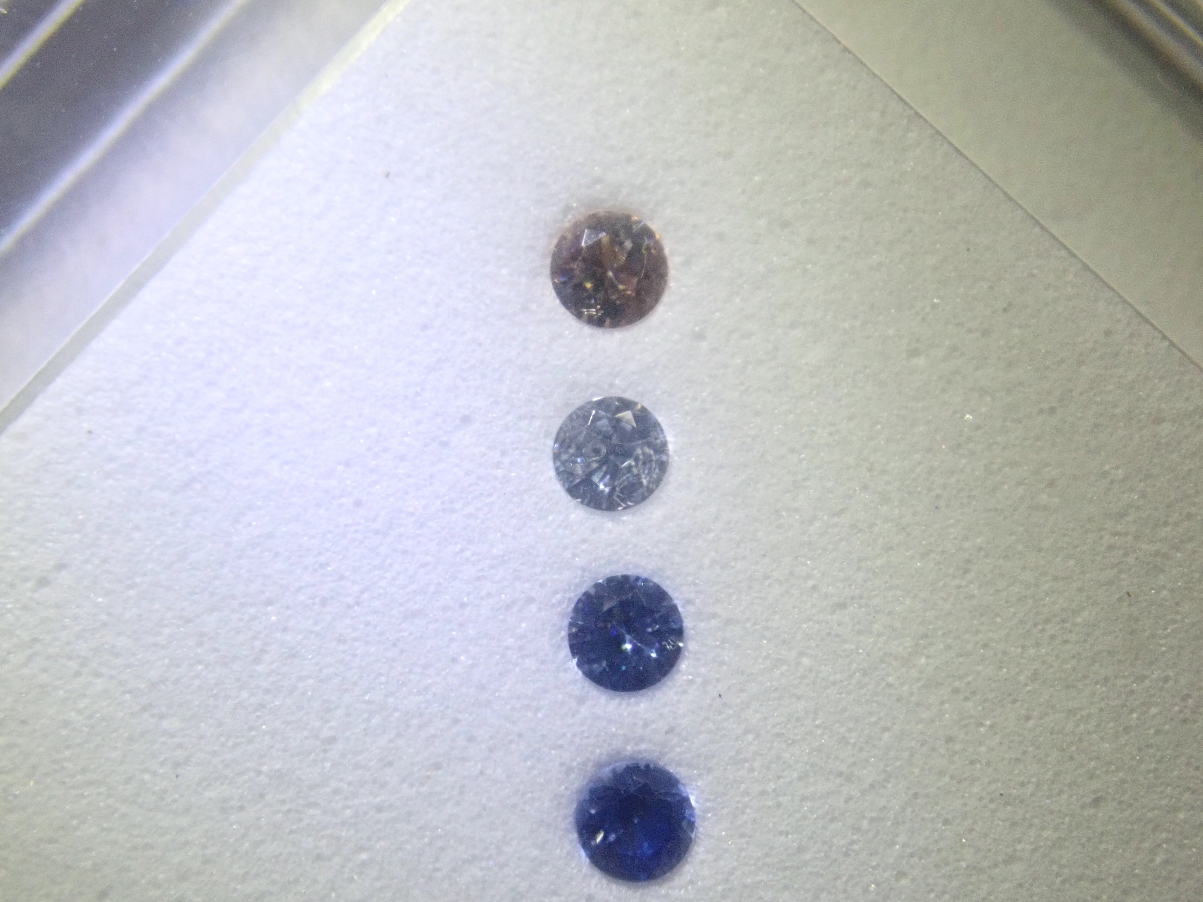 【2/15 22時販売】《限定2セット・ツーソン新着》ベニトアイトグラデーション6石セット(2.25mm,ラウンドカット,トップクオリティ含む)