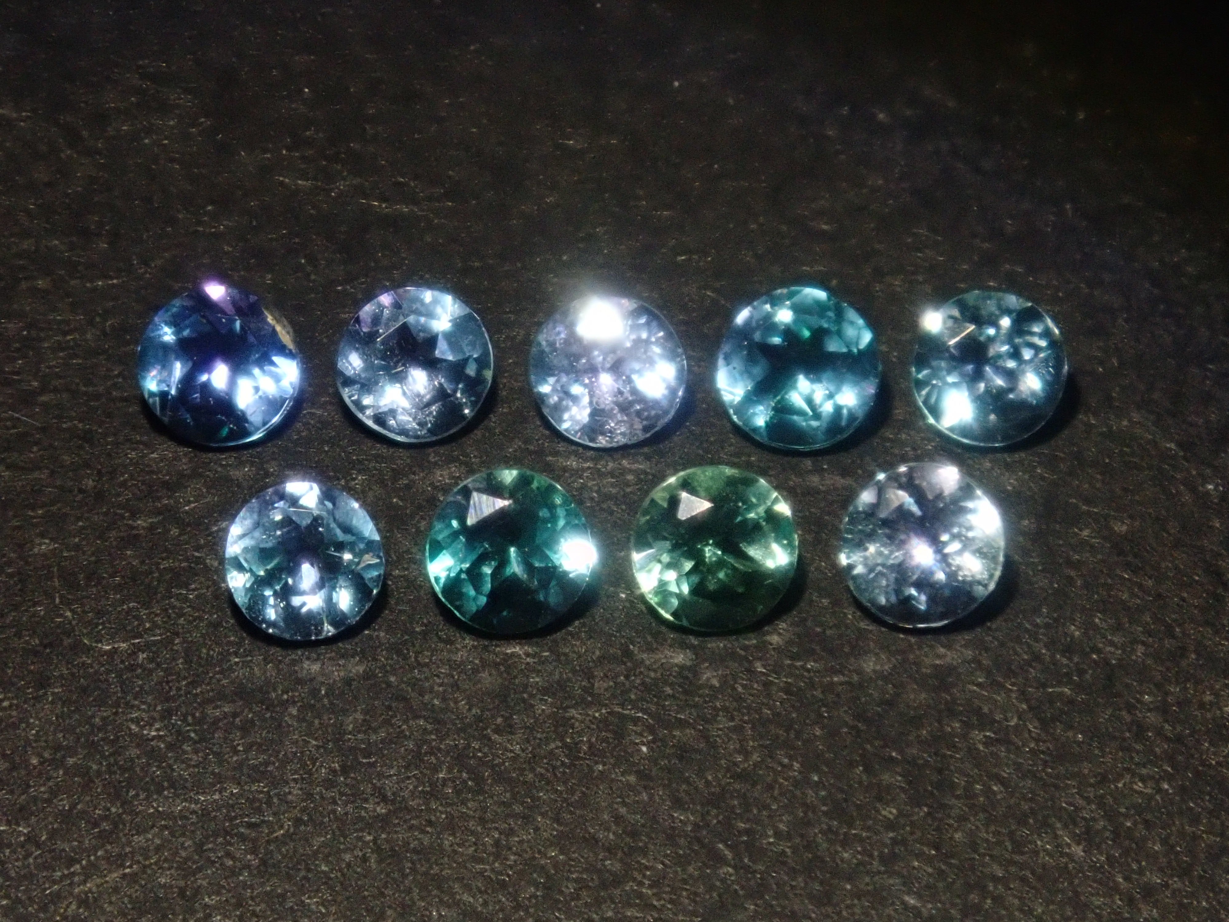 【1/24 22時販売】《限定15石》コーネルピンガチャ💎タンザニア産コーネルピン0.413ct(プリズマティン) 日独鑑付きが当たる(さらにKEN氏コーネルピンプレゼント)《複数購入割引有》