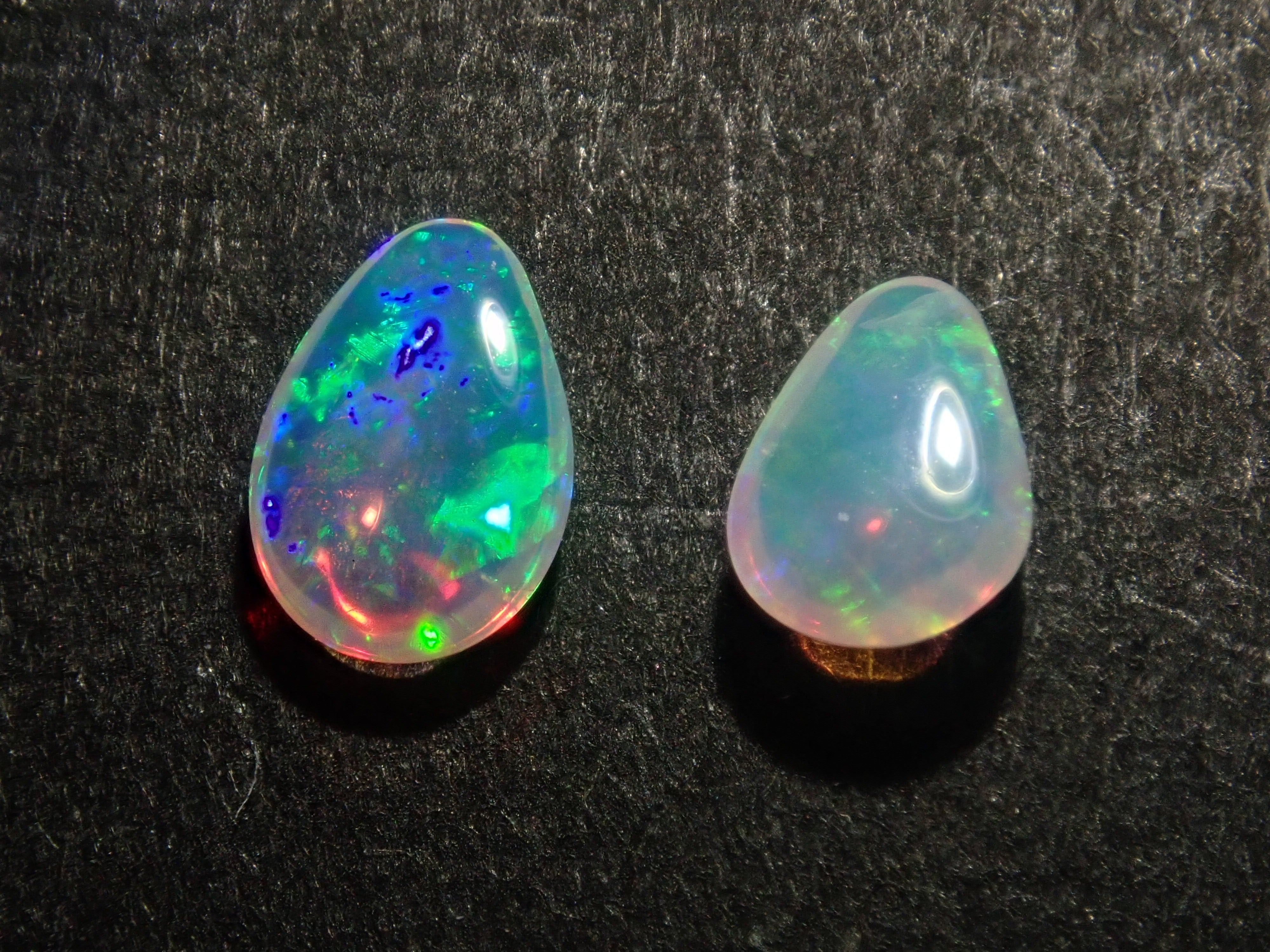 Limited to 2 stones: 1 Australian opal loose stone (pear cut) Multiple purchase discounts available