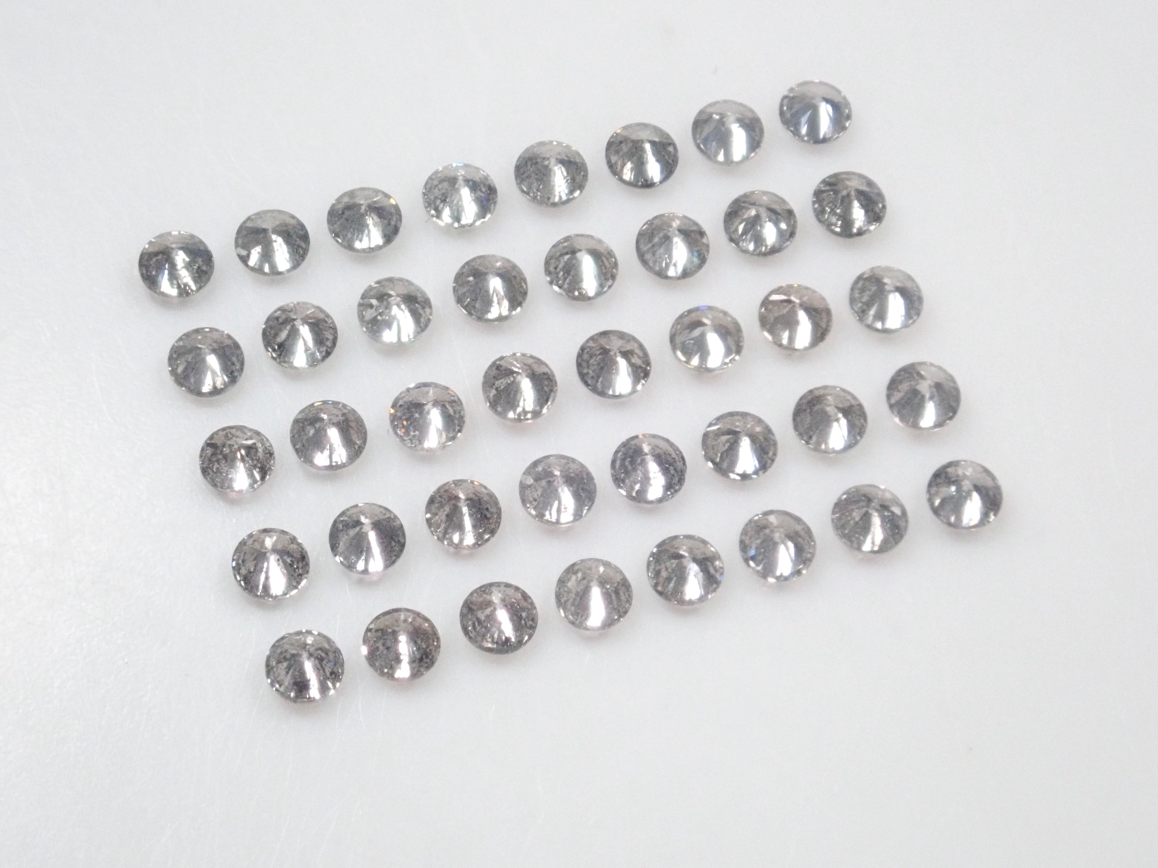 【12/7 22時販売】《限定40石》ソルトアンドペッパーダイヤモンド(2mm,メレダイヤモンド)1石ルース《複数購入割引有》