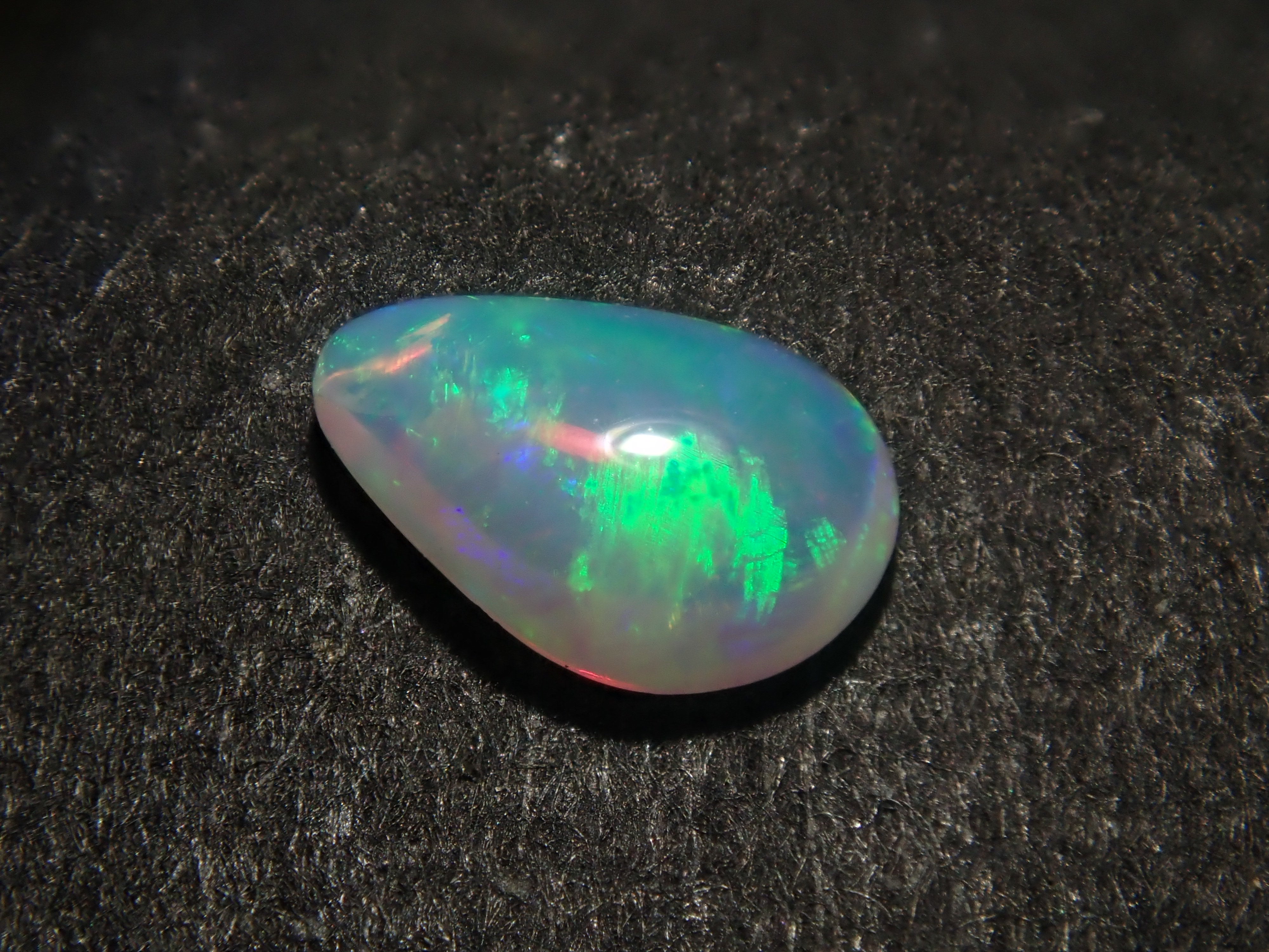 Limited to 2 stones: 1 Australian opal loose stone (pear cut) Multiple purchase discounts available