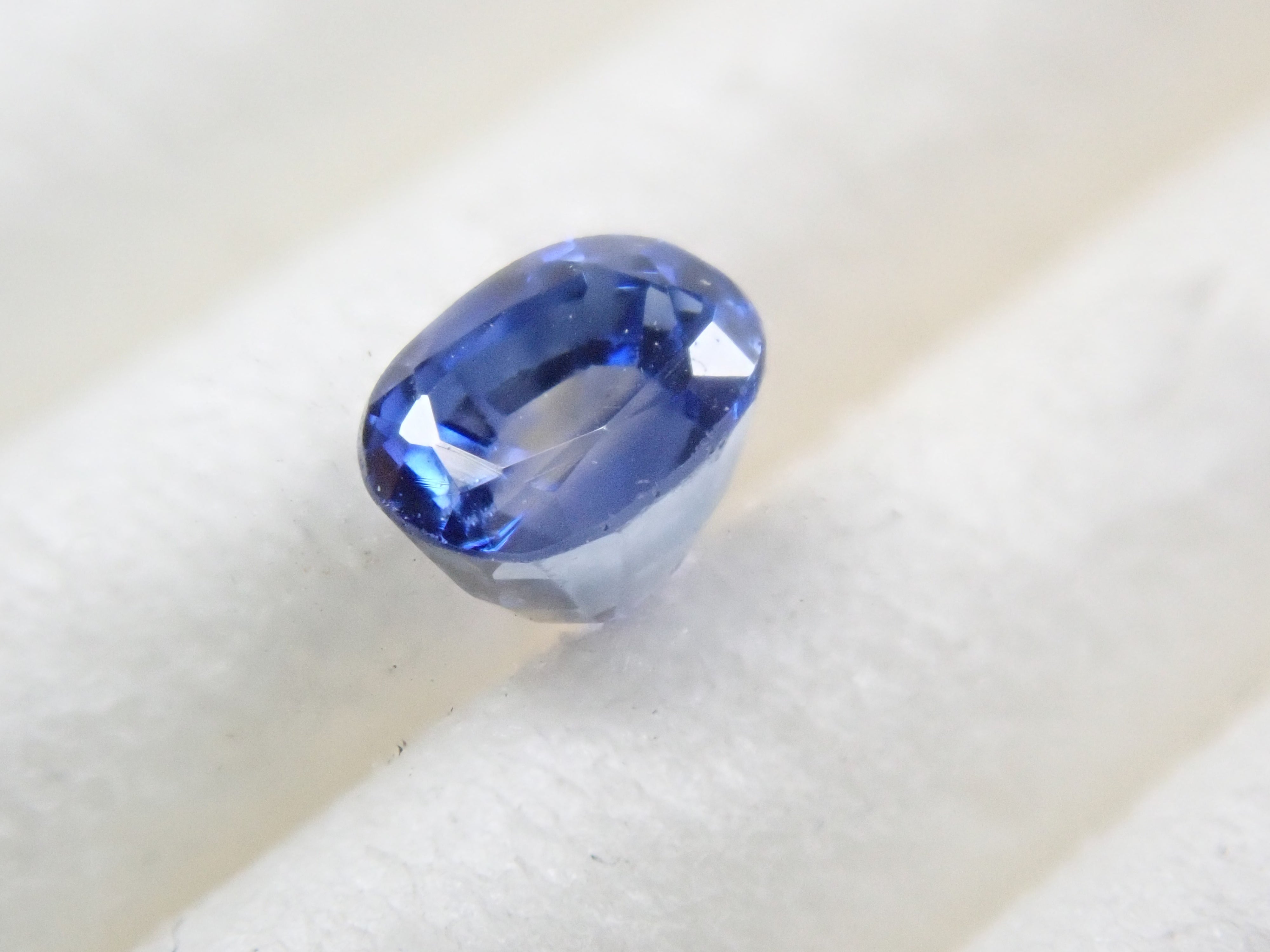 抽選販売112904_カシミール産非加熱サファイア 0.210ctルース GIA