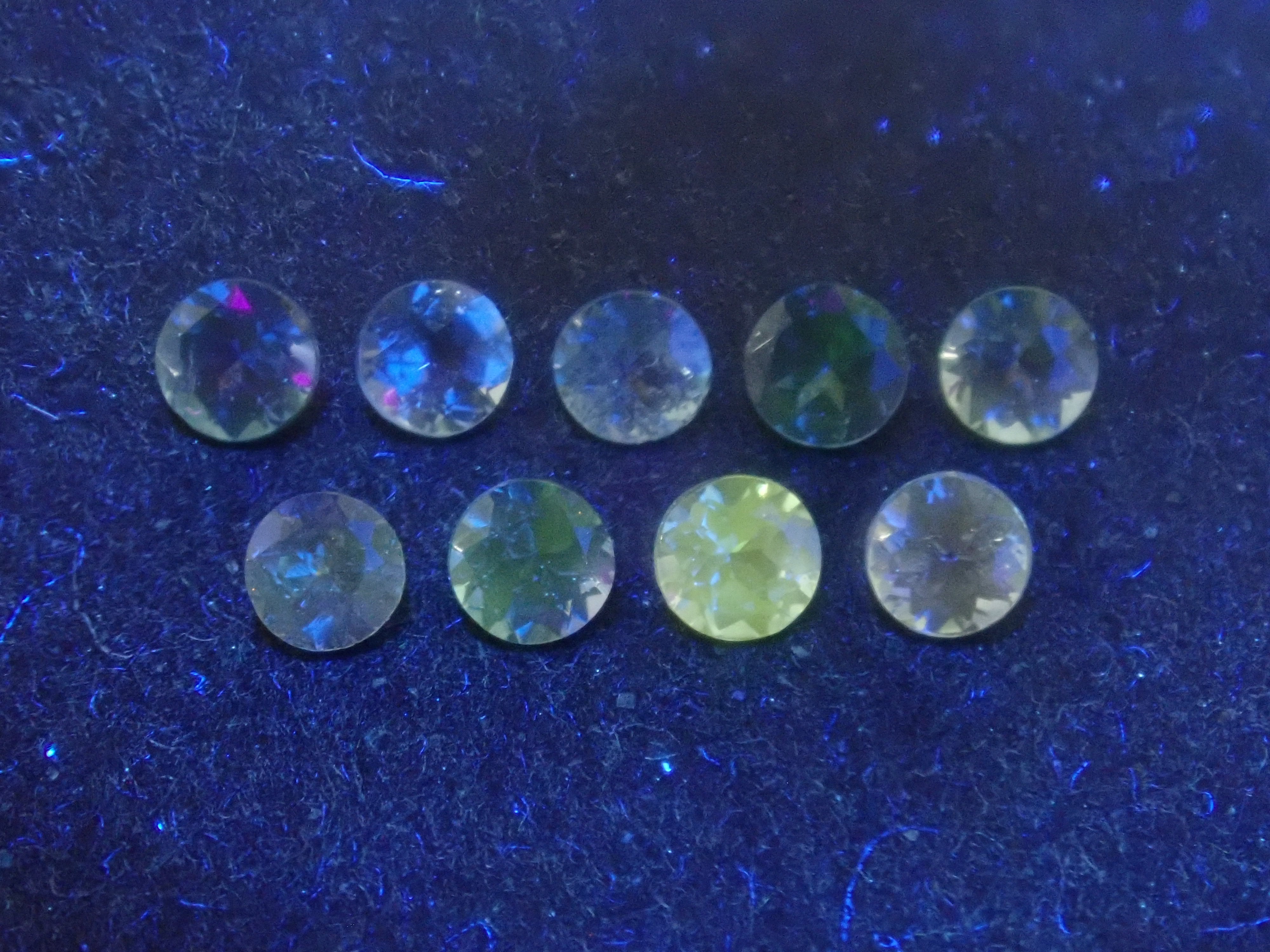 【1/24 22時販売】《限定15石》コーネルピンガチャ💎タンザニア産コーネルピン0.413ct(プリズマティン) 日独鑑付きが当たる(さらにKEN氏コーネルピンプレゼント)《複数購入割引有》