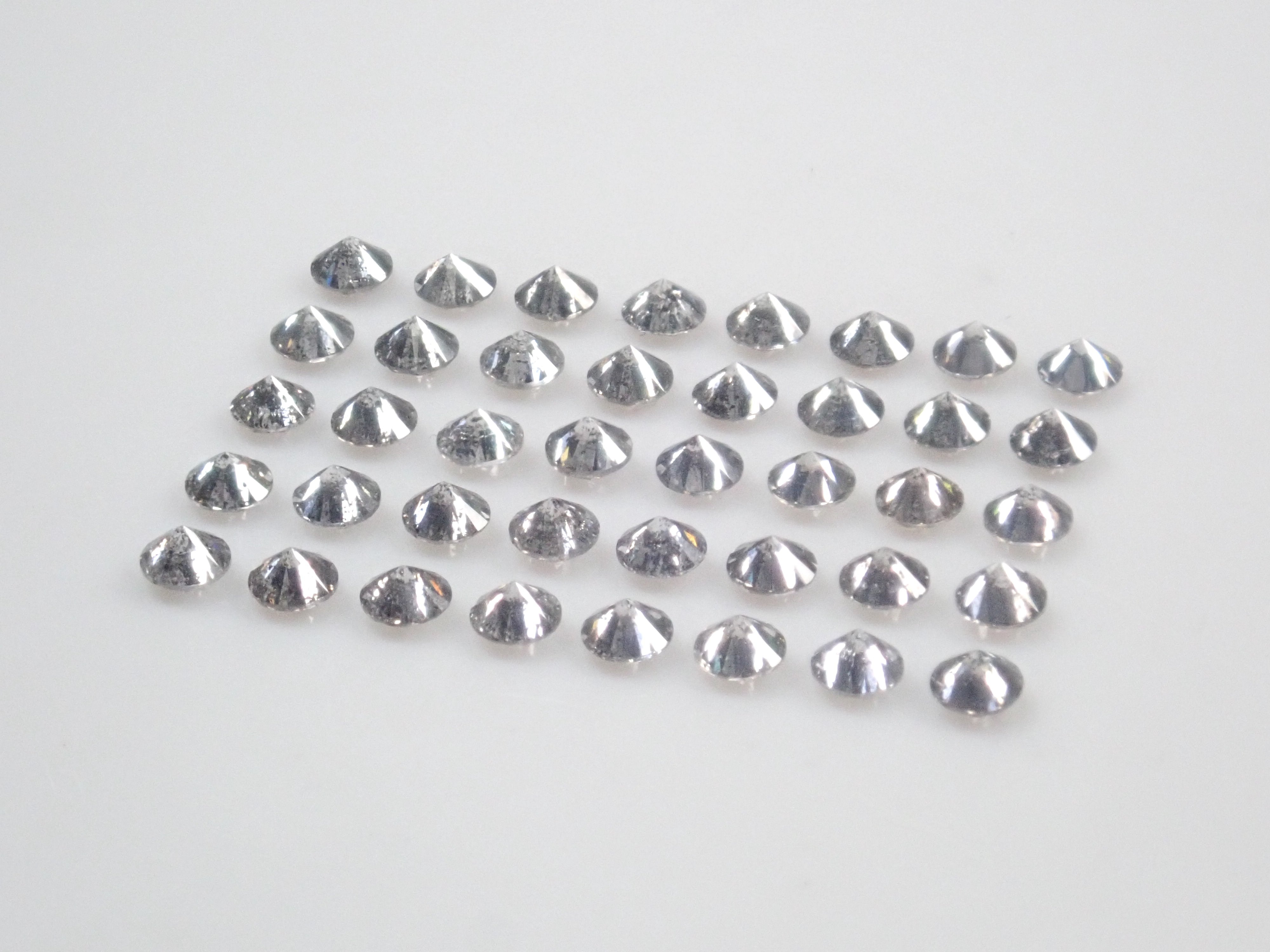 【12/7 22時販売】《限定40石》ソルトアンドペッパーダイヤモンド(2mm,メレダイヤモンド)1石ルース《複数購入割引有》