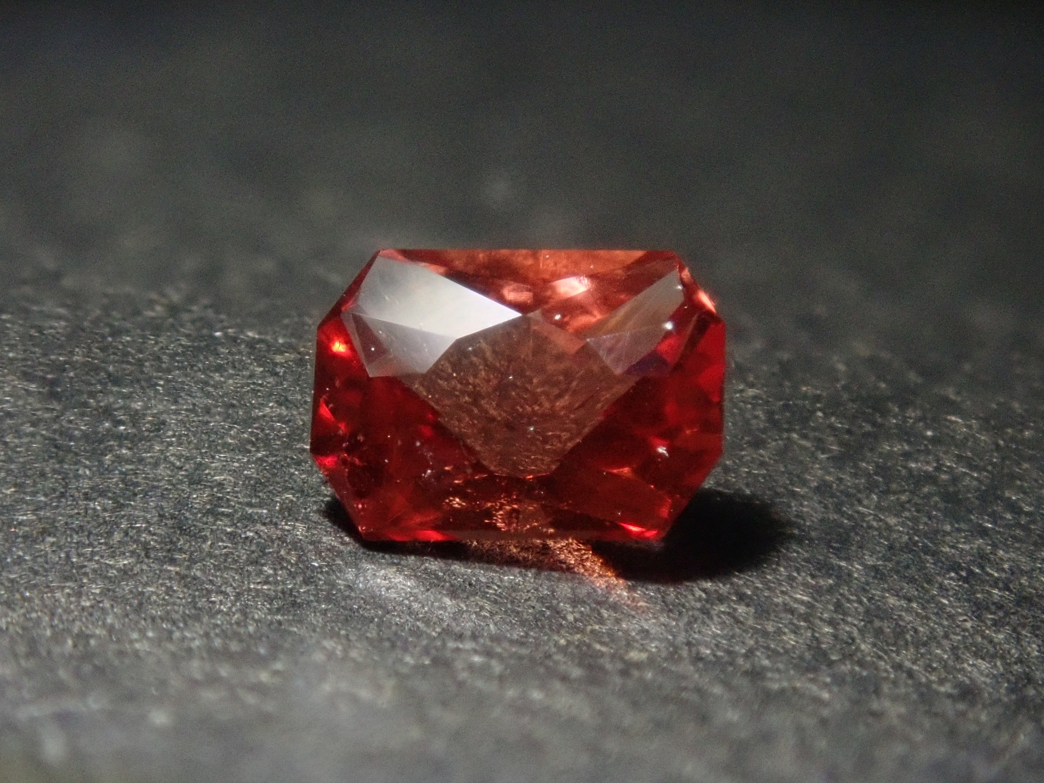 【1/11 22時販売】《限定6石》カメリアカットのオレゴンサンストーン8.0mmを含むサンストーンガチャ1石ルース(平均1.60ct)《複数購入割引有》