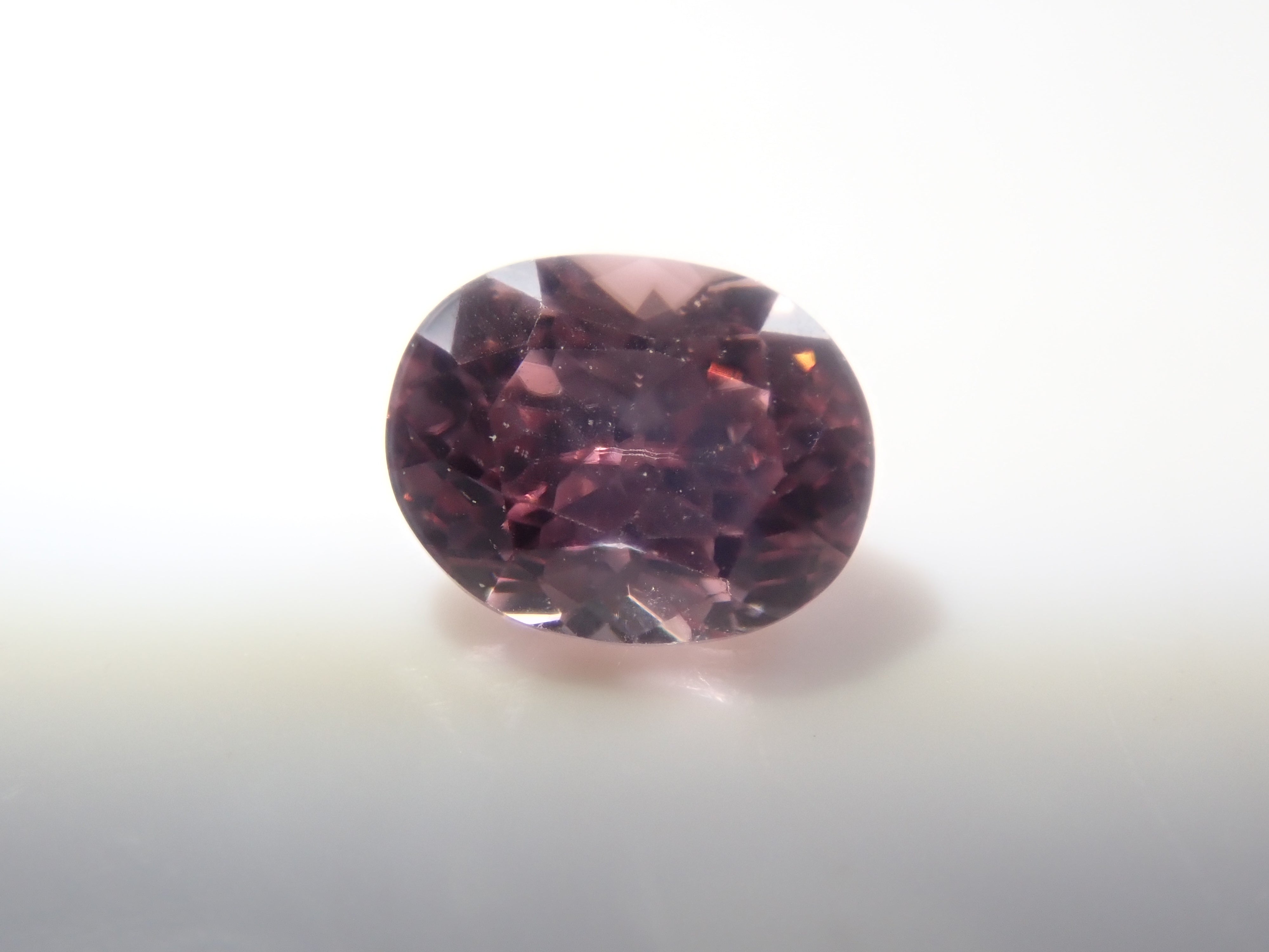 【4/19 22時販売】《限定10石》カンボジア産ピンクジルコン1石ルース(平均0.50ct)《複数購入割引有》