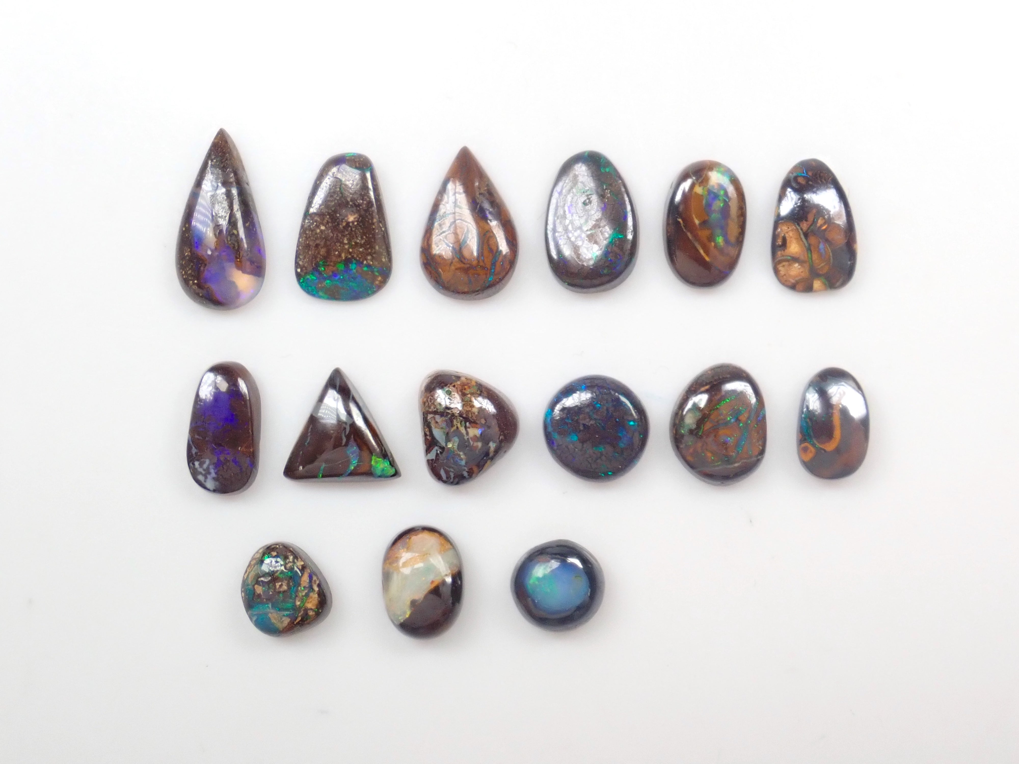 《限定15石》オーストラリア産アイアンオパール1石ルース《複数購入割引有》