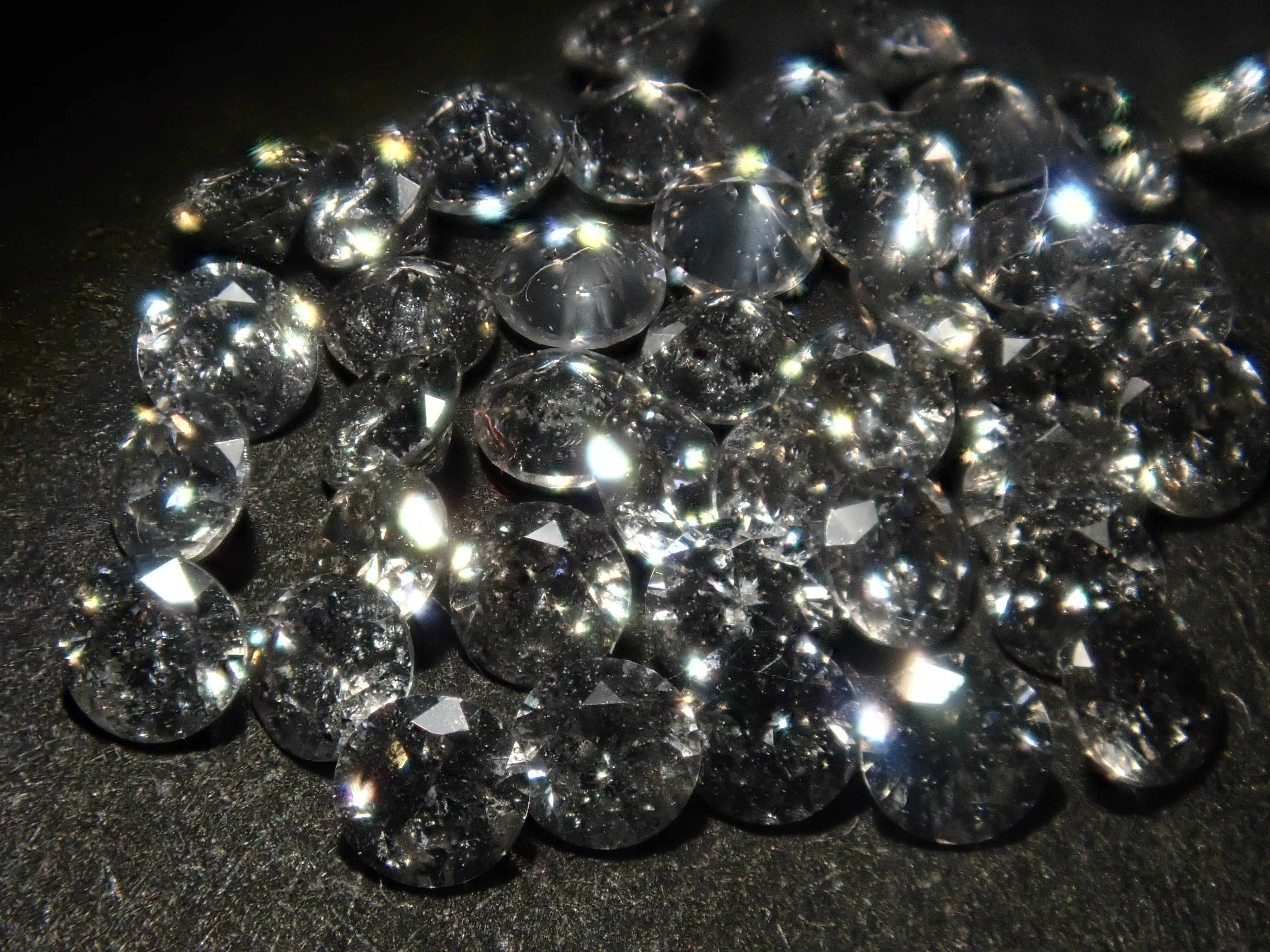 【12/7 22時販売】《限定40石》ソルトアンドペッパーダイヤモンド(2mm,メレダイヤモンド)1石ルース《複数購入割引有》