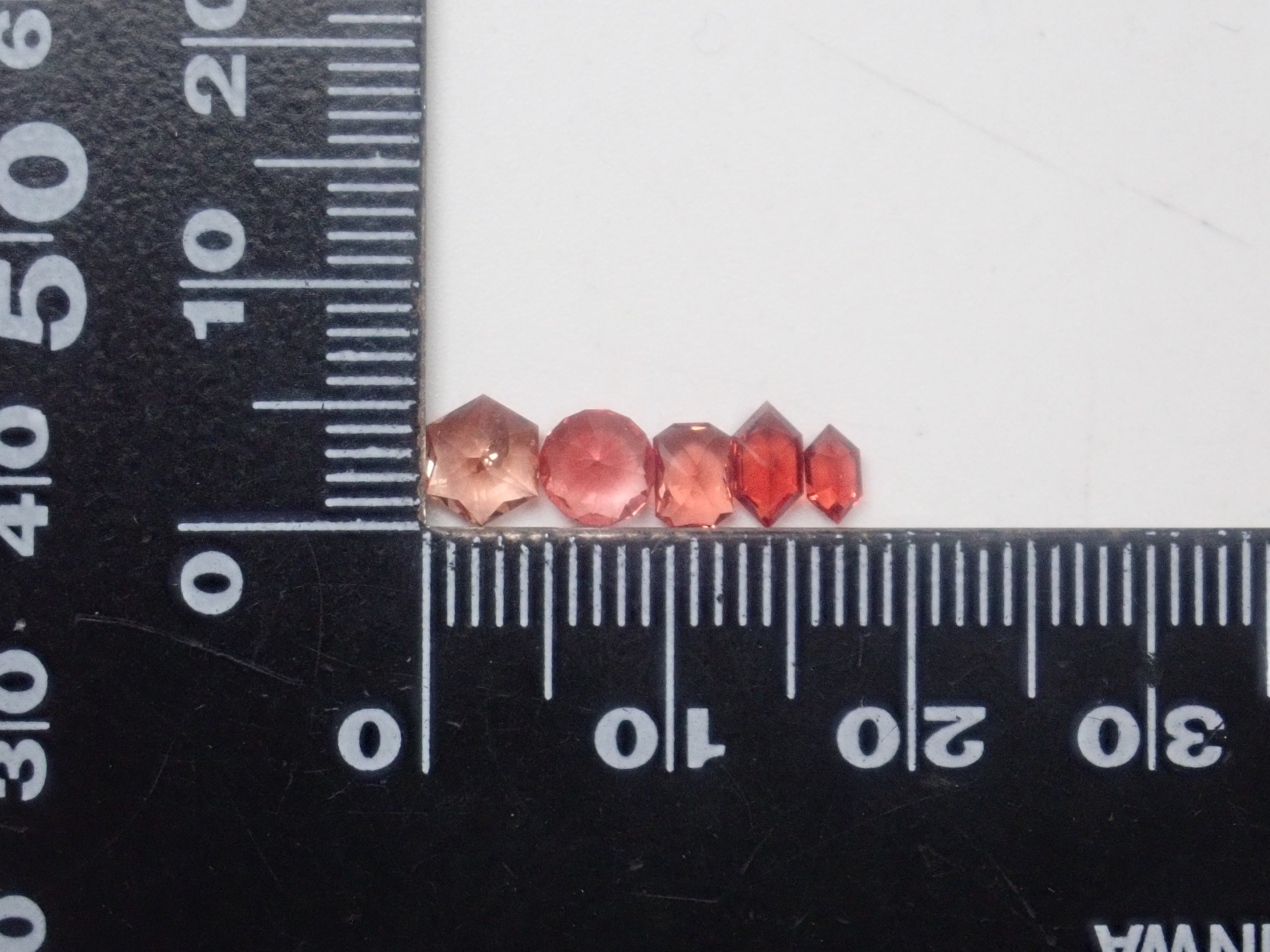 【1/11 22時販売】《限定6石》カメリアカットのオレゴンサンストーン8.0mmを含むサンストーンガチャ1石ルース(平均1.60ct)《複数購入割引有》