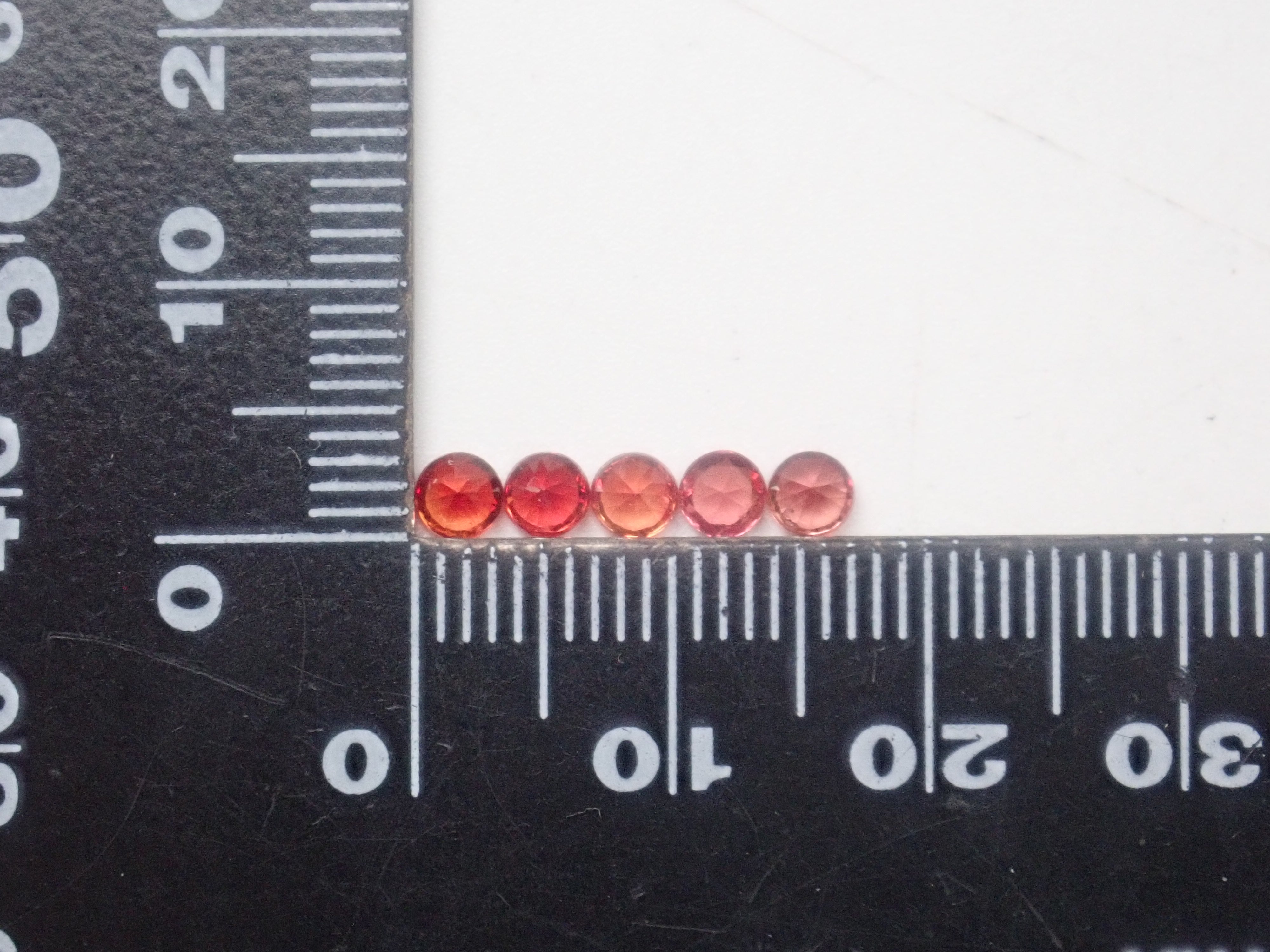 【9/21 22時販売】《限定14石》拡散加熱サファイア(3.5mm,KEN氏カット)1石ルース《複数購入割引有》