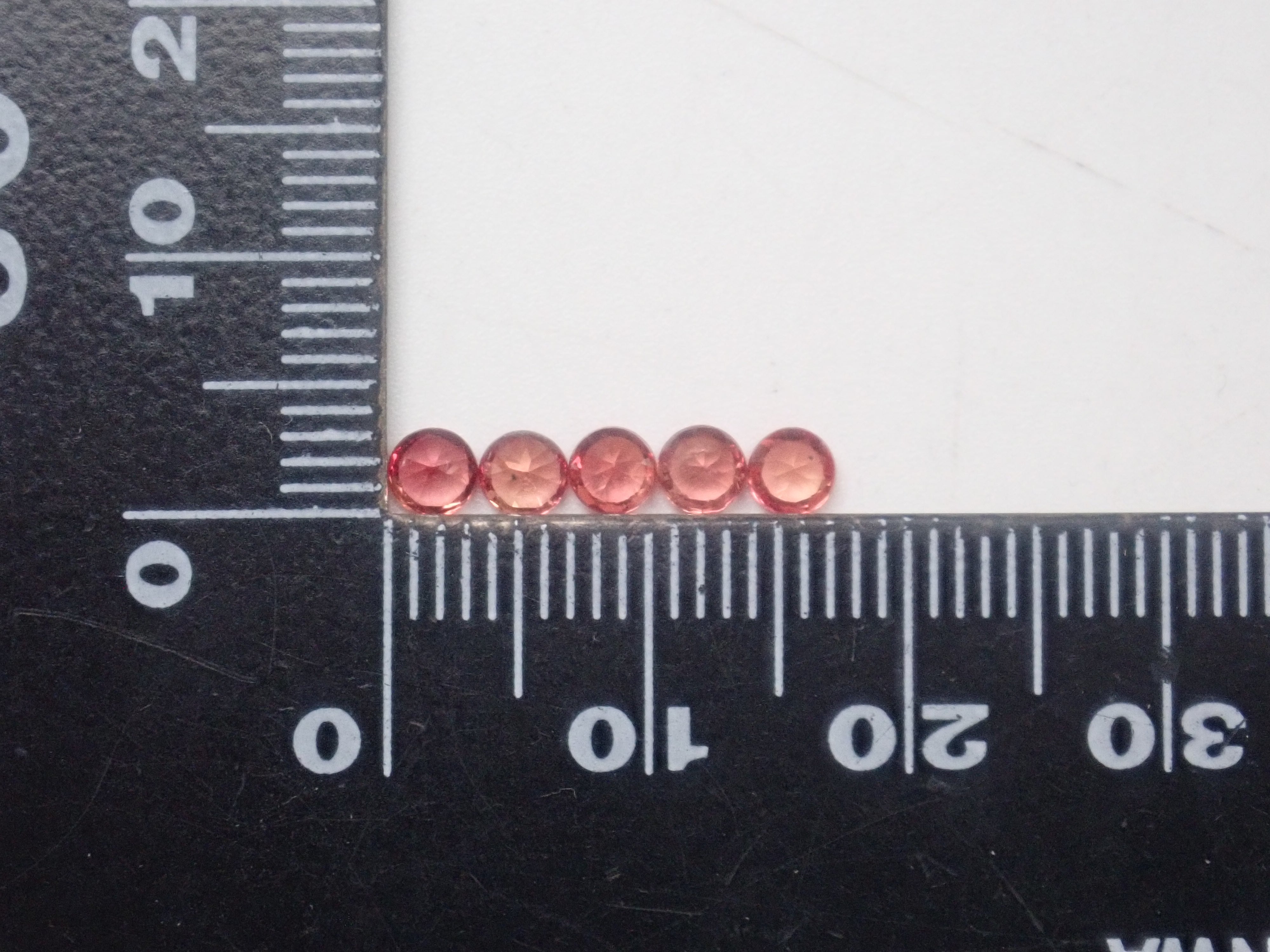 【9/21 22時販売】《限定14石》拡散加熱サファイア(3.5mm,KEN氏カット)1石ルース《複数購入割引有》