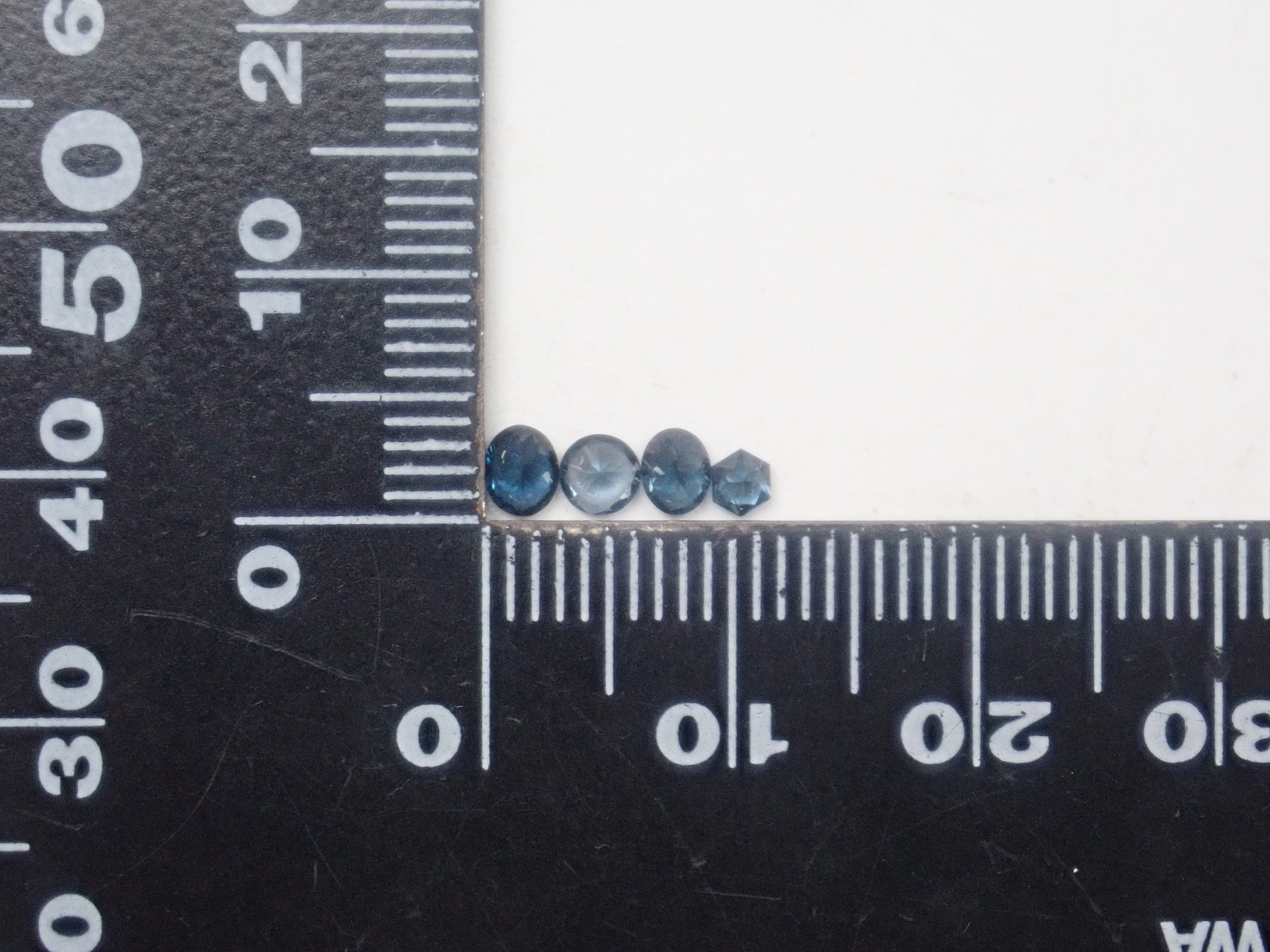 【2/21 22時販売】《限定11石》ブルー石ガチャ(通常22,800円のブラジル産パライバトルマリン(CuO:1.7%,MnO:2.1%)・モザンビーク産パライバトルマリン・ジンバブエ産ユークレースなど)《複数購入割引有》