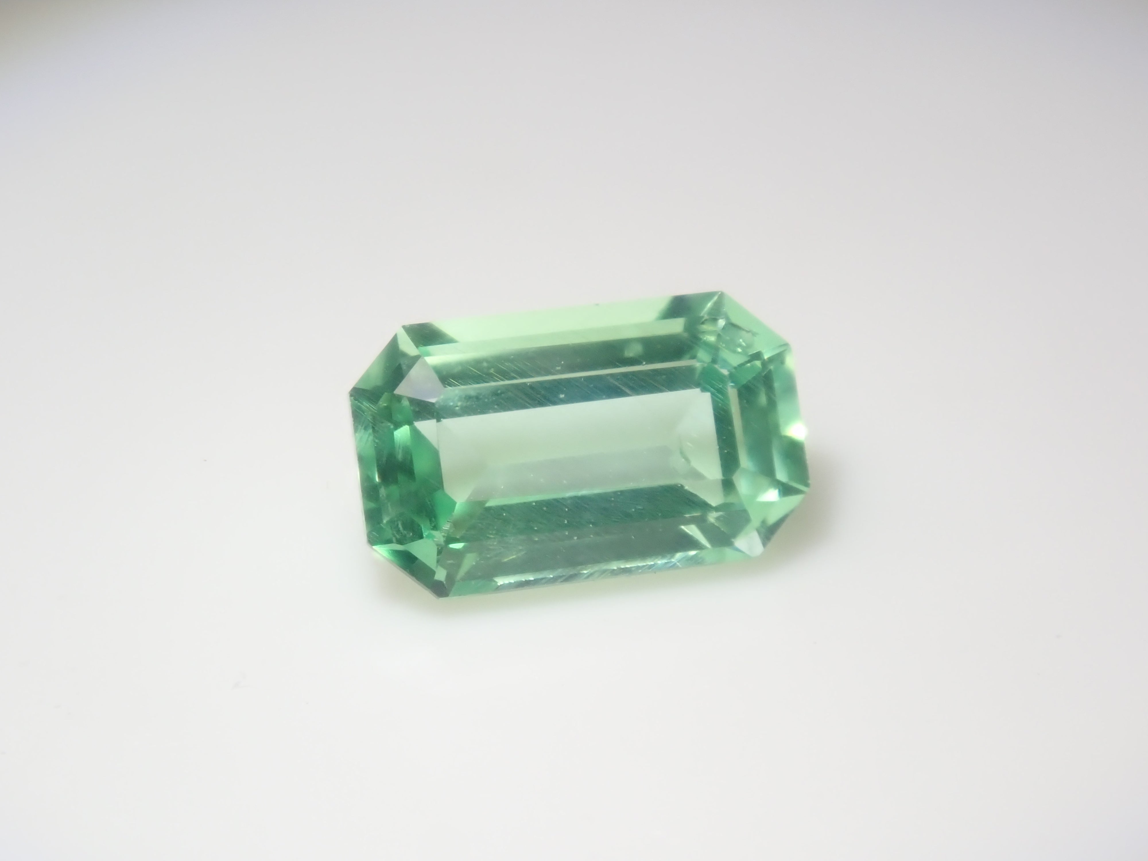 【1/24 22時販売】《限定15石》コーネルピンガチャ💎タンザニア産コーネルピン0.413ct(プリズマティン) 日独鑑付きが当たる(さらにKEN氏コーネルピンプレゼント)《複数購入割引有》