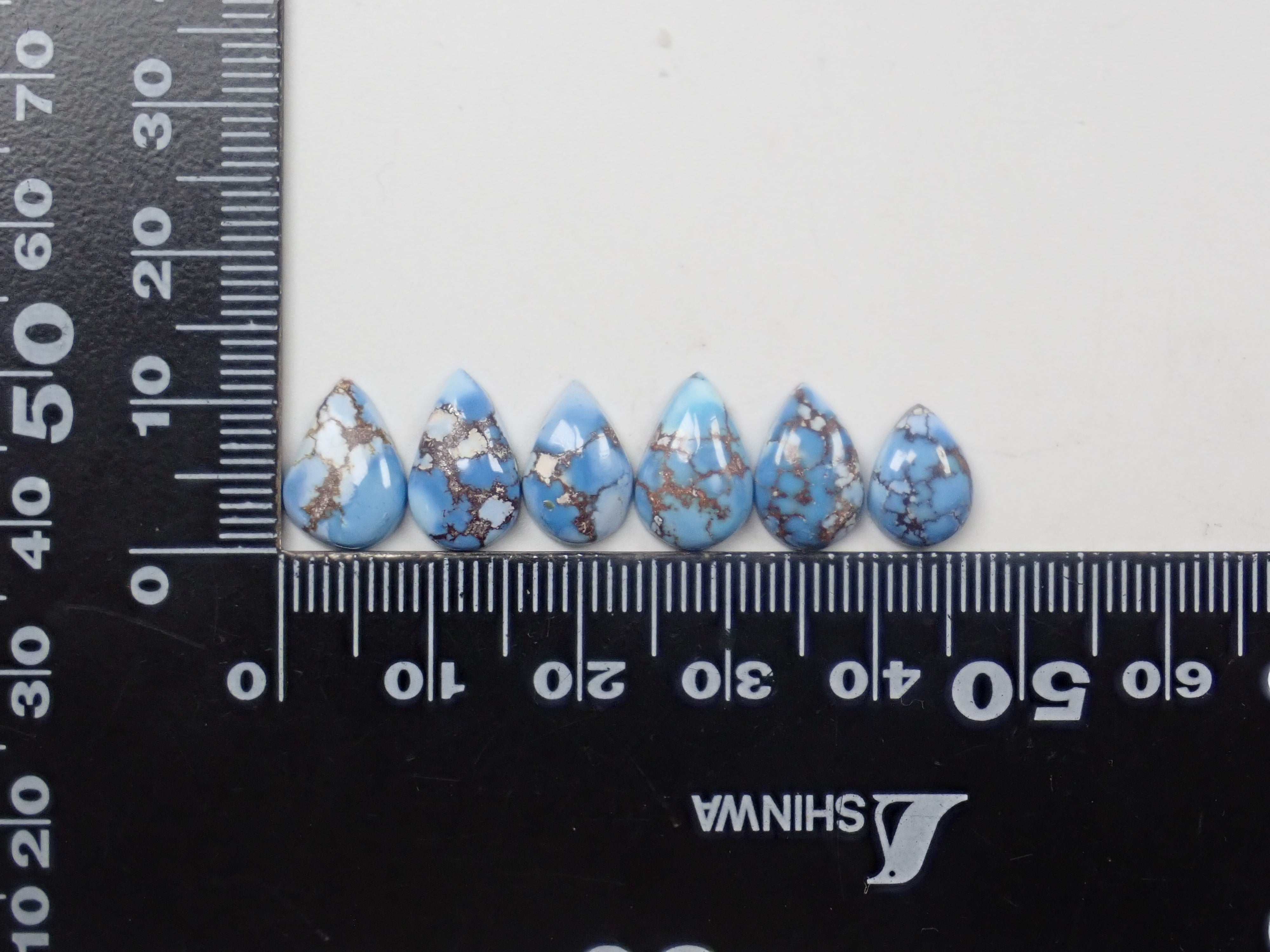 【1/24 22時販売】《限定13石》カザフスタン産ゴールデンヒルターコイズ(トルコ石,12月誕生石,平均2.0ct)《複数購入割引有》