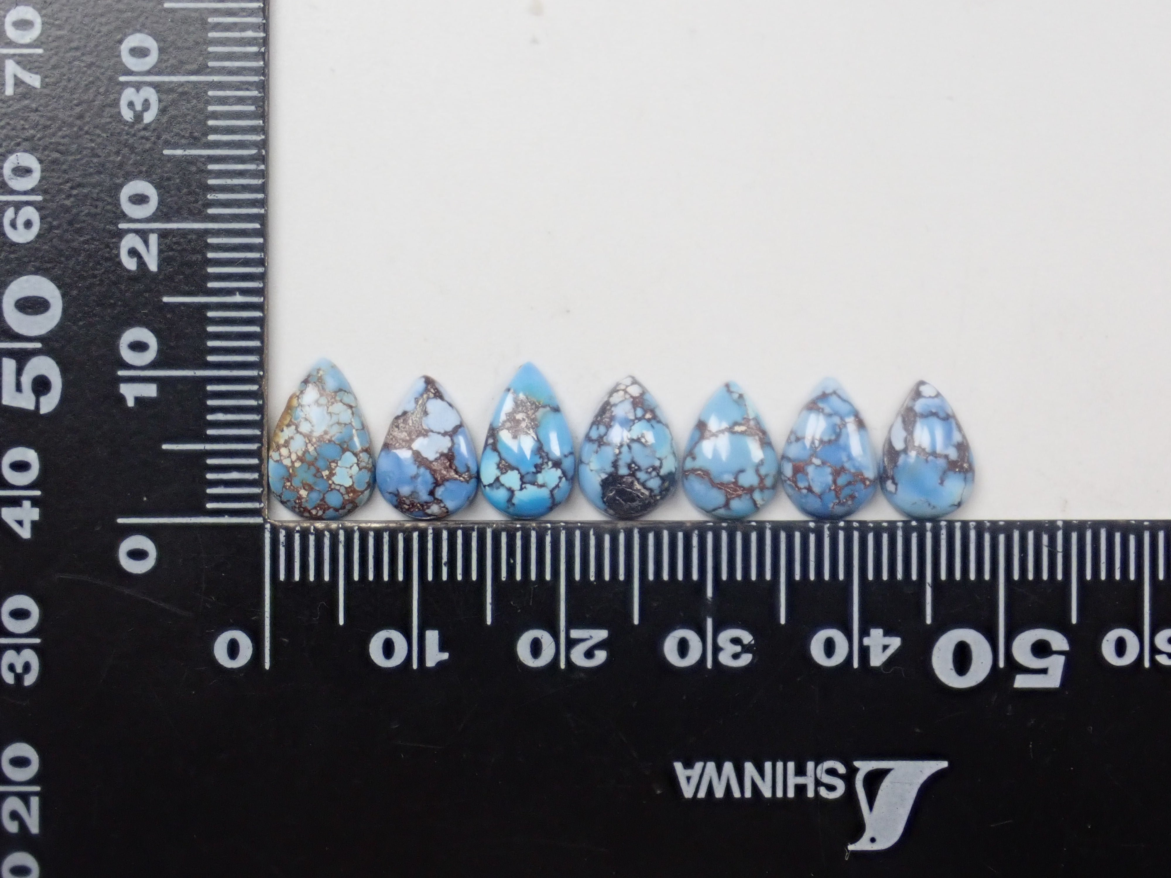 【1/24 22時販売】《限定13石》カザフスタン産ゴールデンヒルターコイズ(トルコ石,12月誕生石,平均2.0ct)《複数購入割引有》