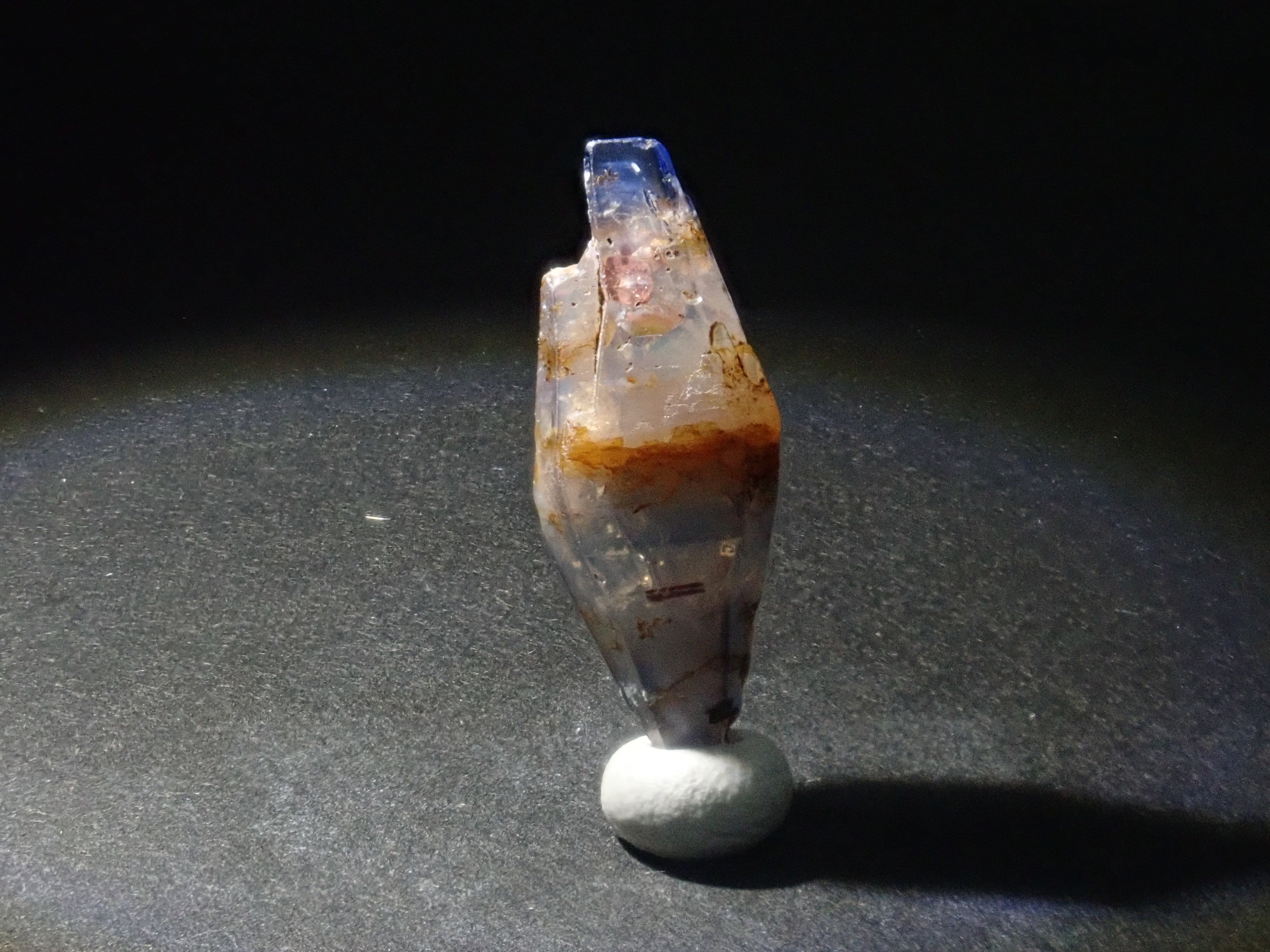 スリランカ産グラスボディ(サファイアクリスタル) 4.669ct原石