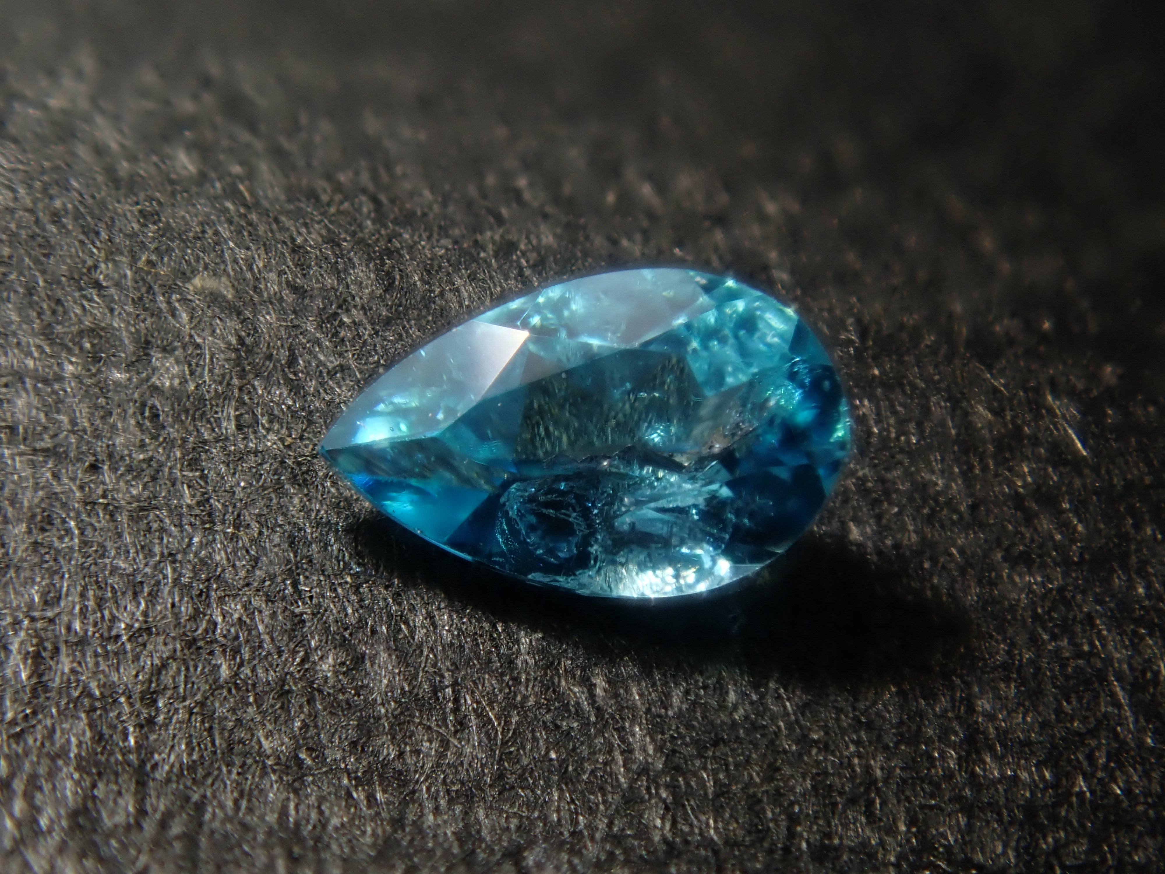 【2/21 22時販売】《限定11石》ブルー石ガチャ(通常22,800円のブラジル産パライバトルマリン(CuO:1.7%,MnO:2.1%)・モザンビーク産パライバトルマリン・ジンバブエ産ユークレースなど)《複数購入割引有》