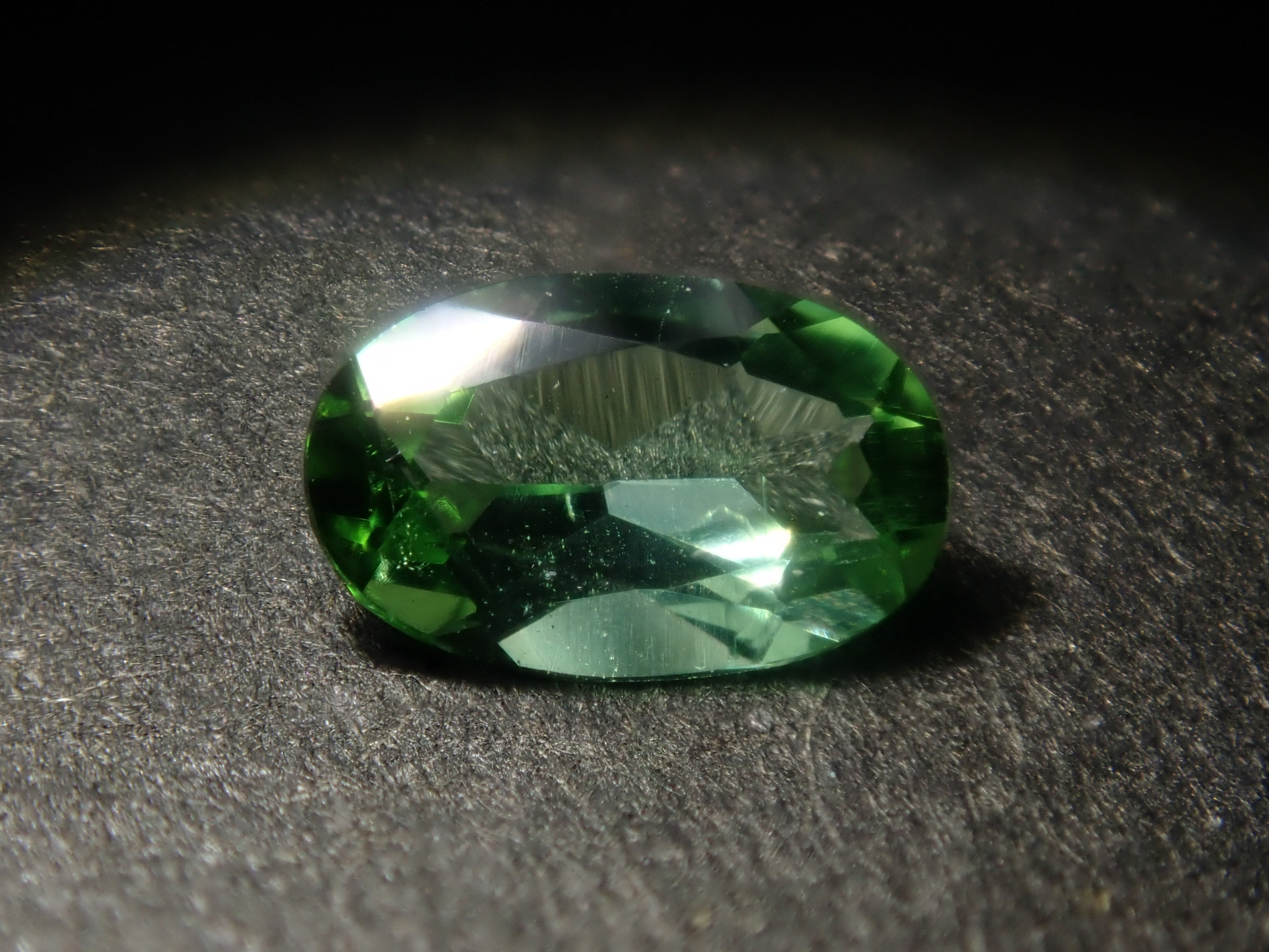 パンダカットガチャ💎ブラジル産パライバトルマリン(0.226ct/CuO:0.7%,MnO:2.5%)1石・パンダカット5石《複数購入割引有》