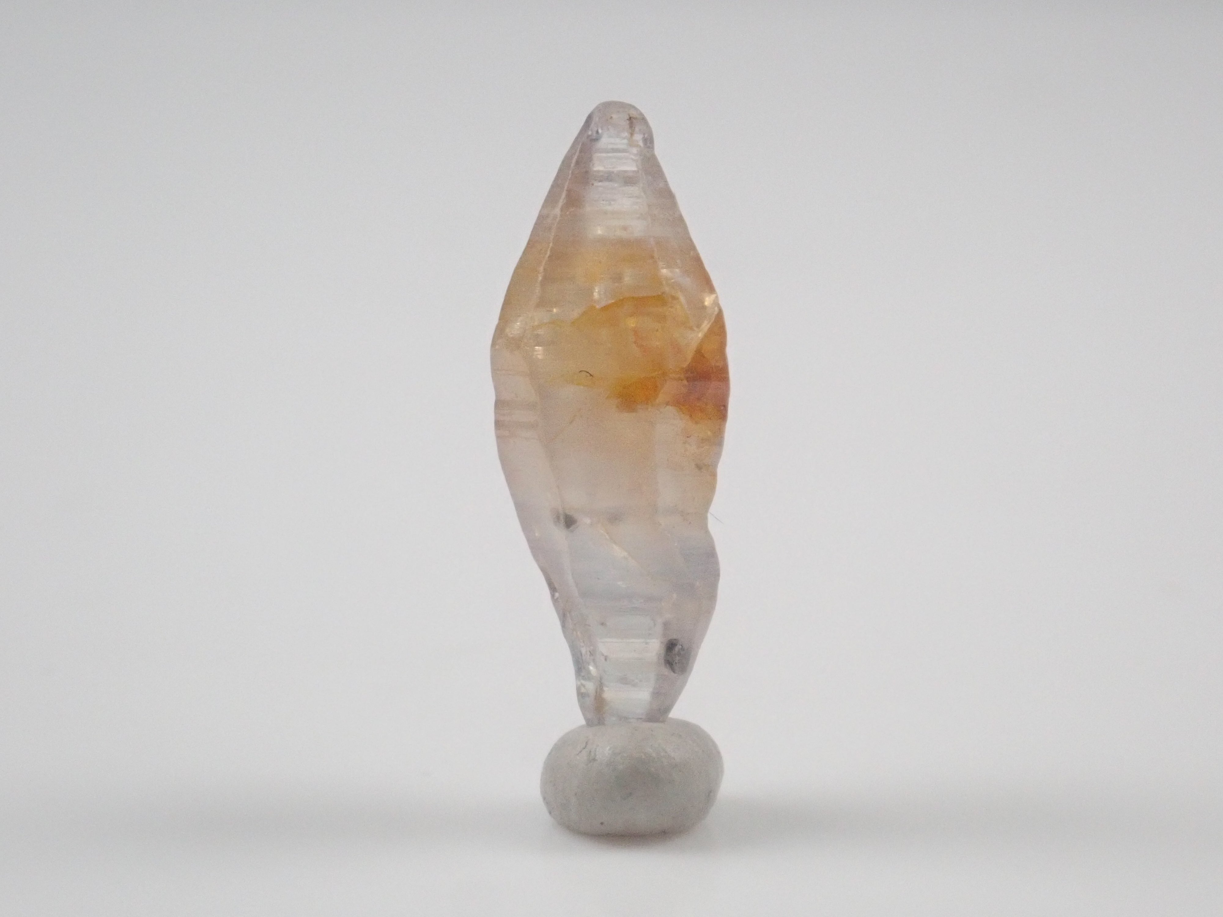 スリランカ産グラスボディ(サファイアクリスタル) 5.573ct原石