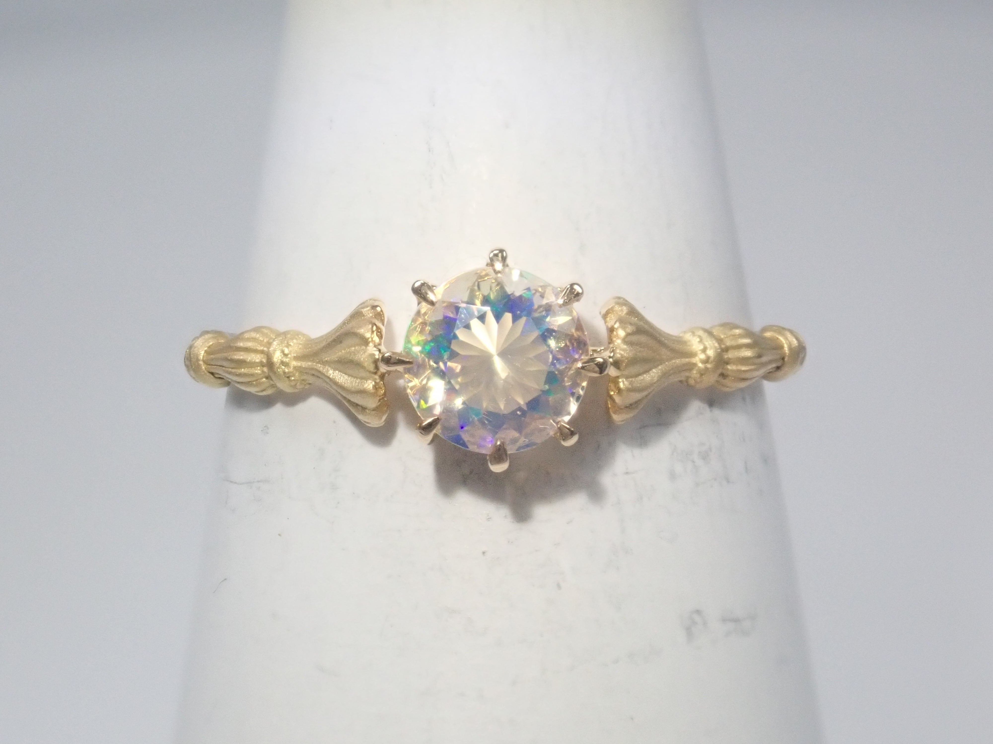 K18YG ウォーターオパール(ファセットカット) 0.358ct リング