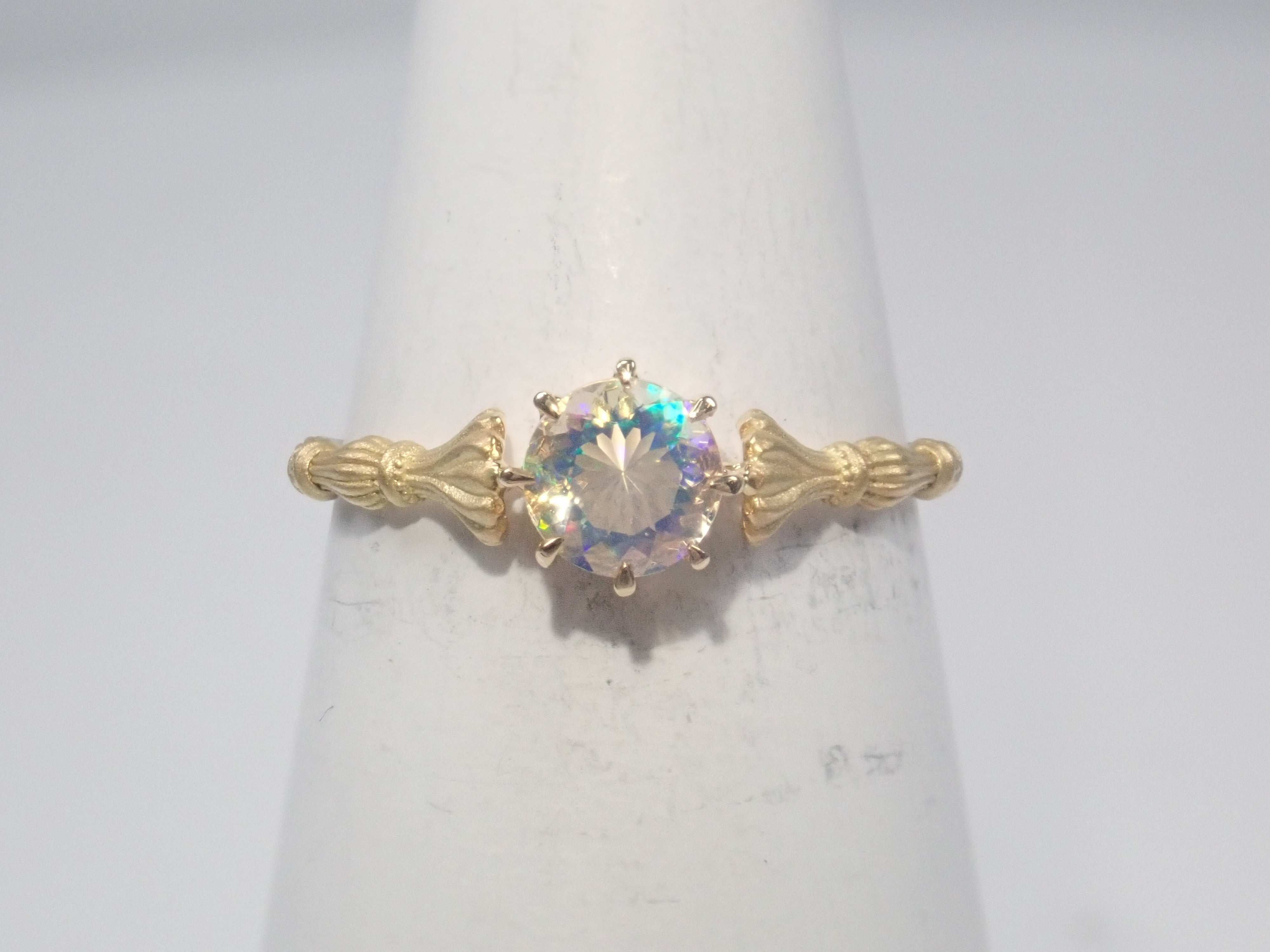 K18YG ウォーターオパール(ファセットカット) 0.358ct リング