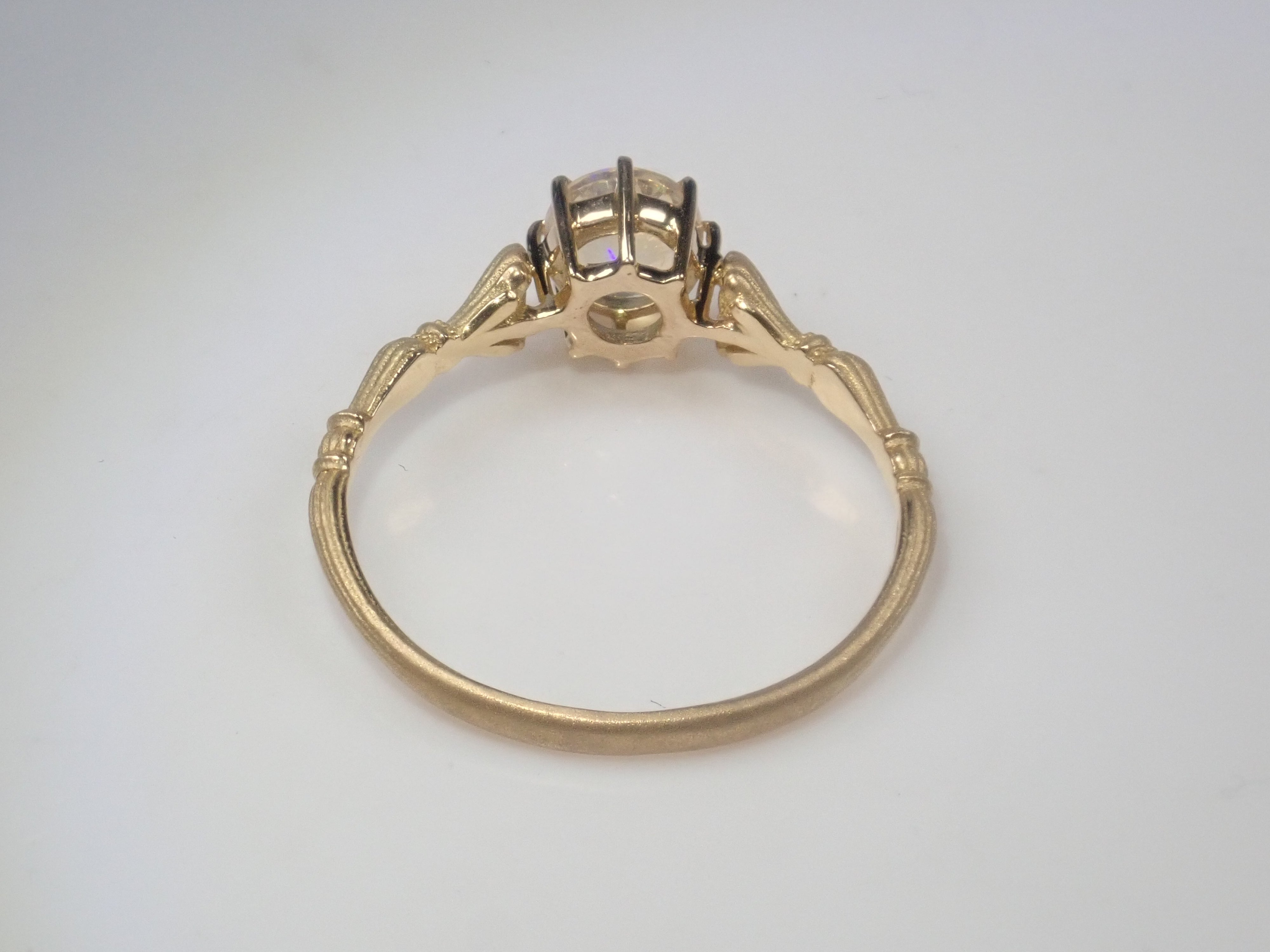 K18YG ウォーターオパール(ファセットカット) 0.358ct リング