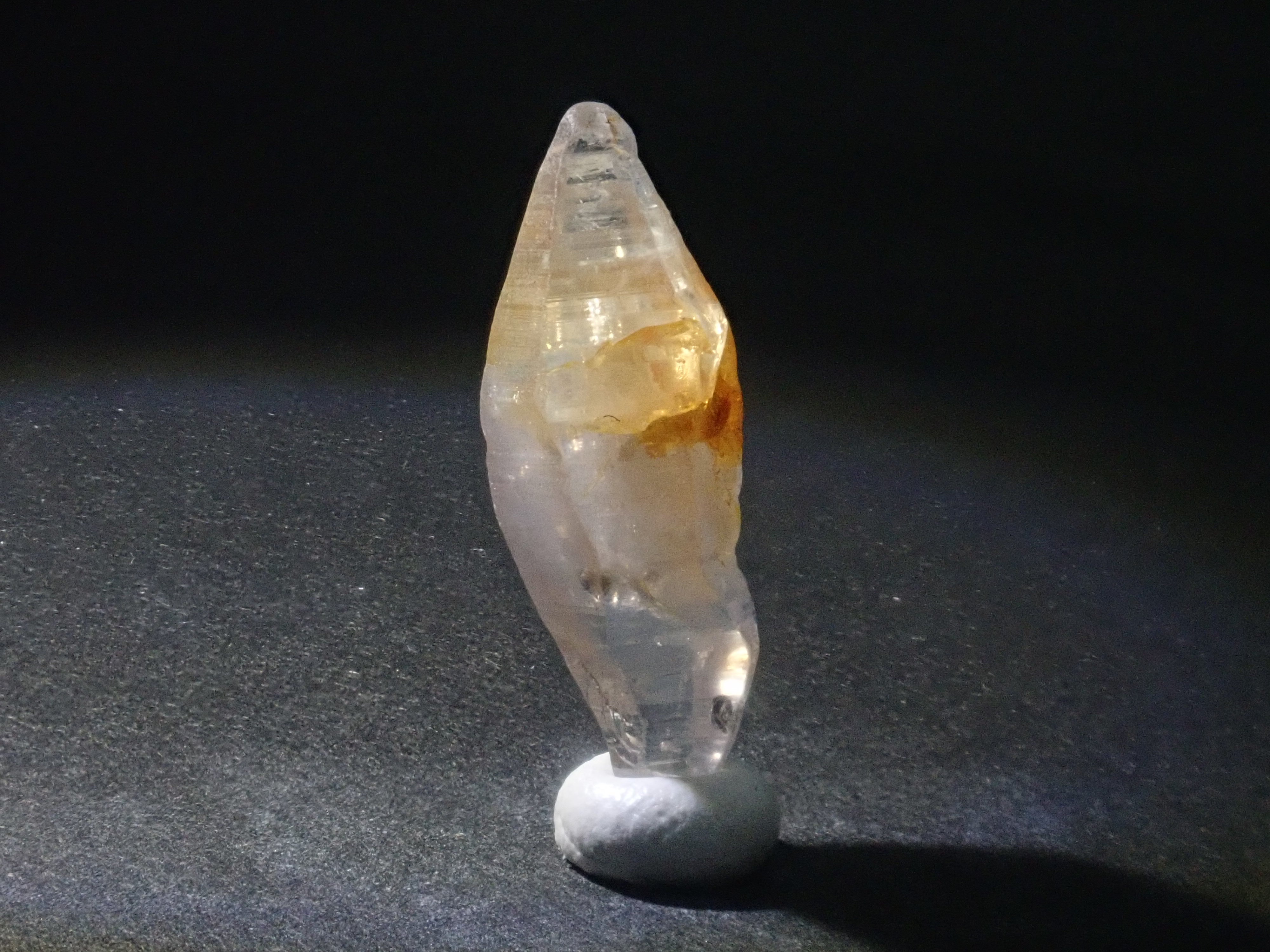 スリランカ産グラスボディ(サファイアクリスタル) 5.573ct原石