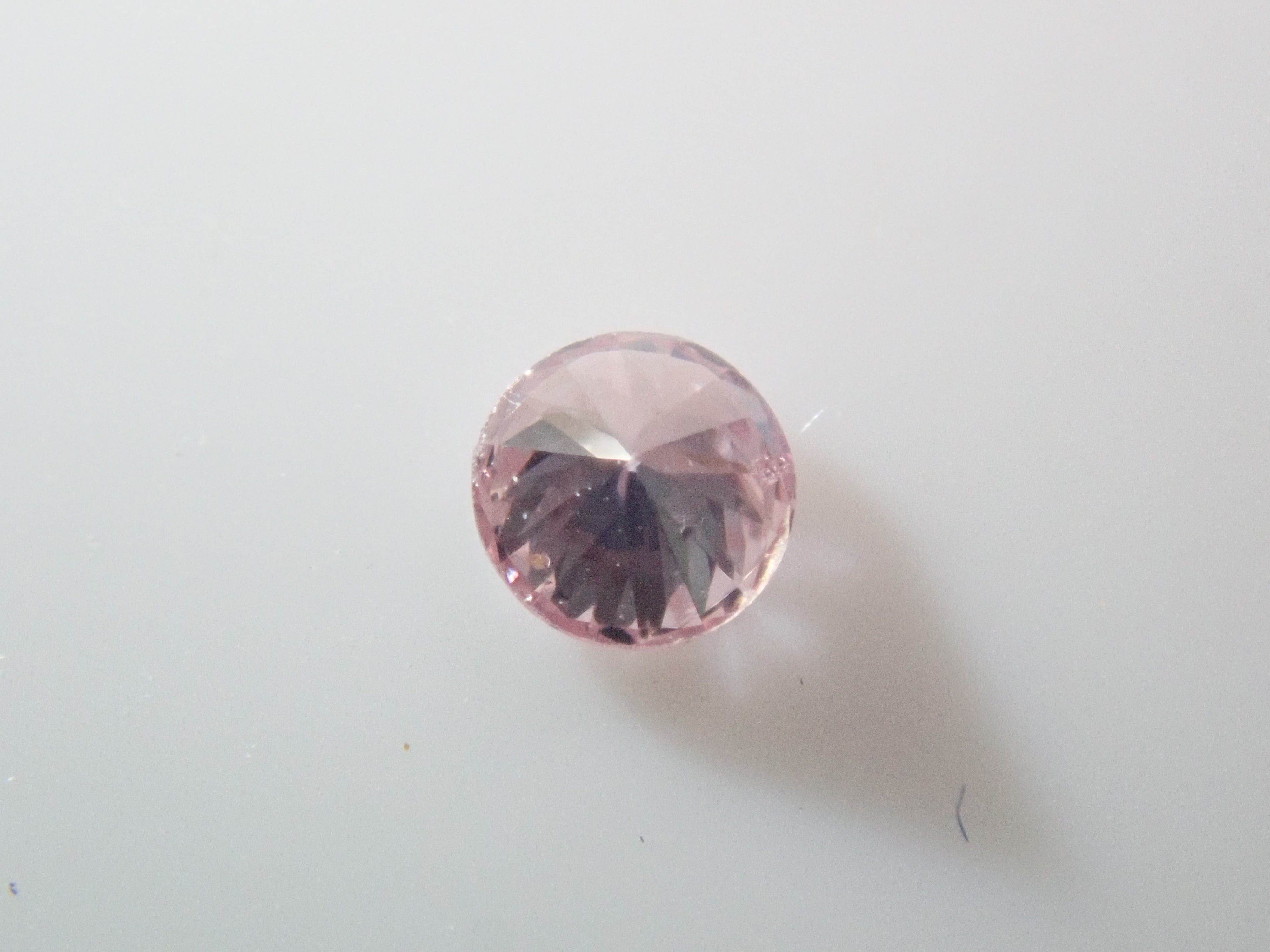 ピンクダイヤモンド 0.033ctルース(FANCY LIGHT PINK, SI1)