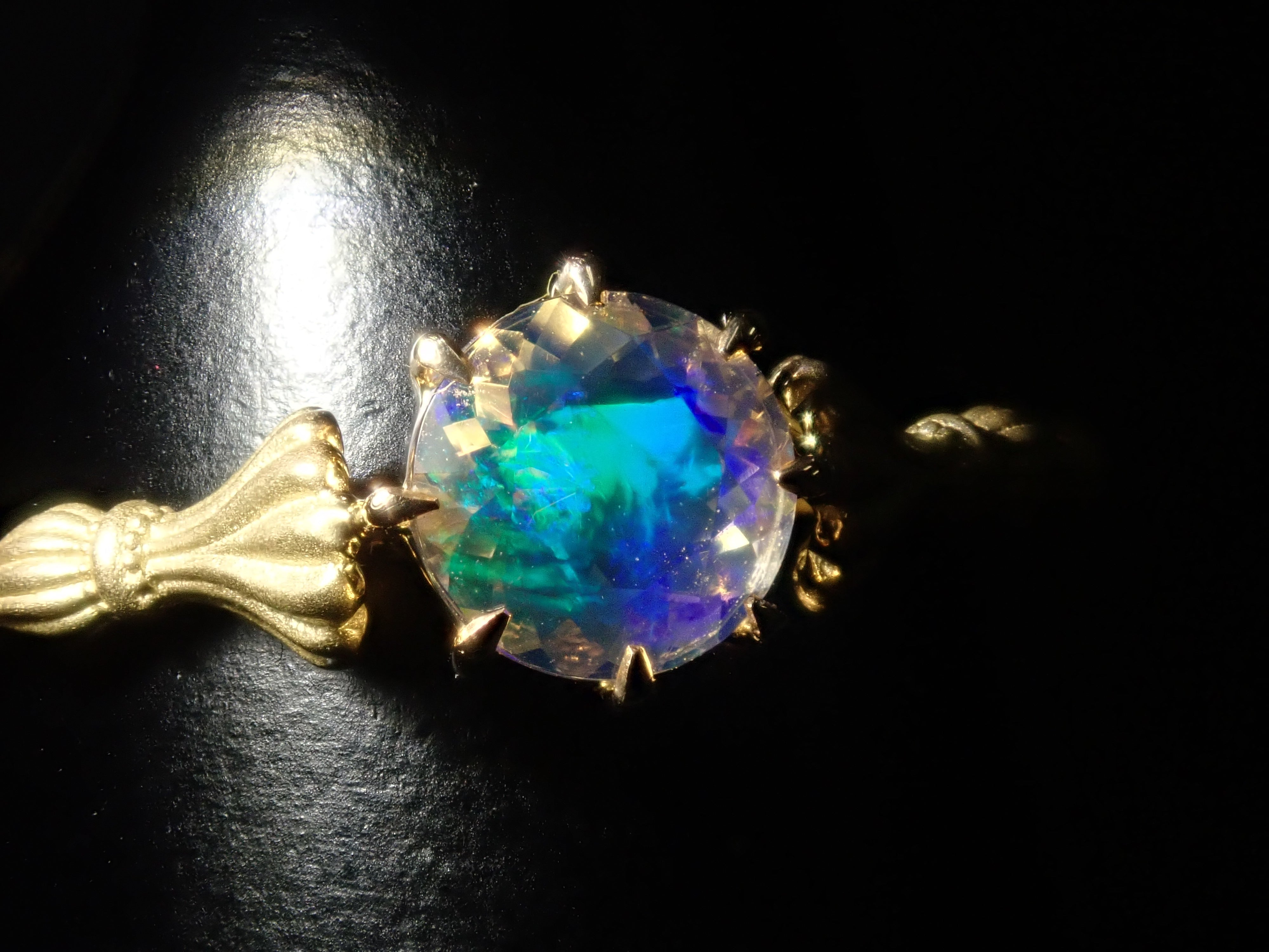 K18YG ウォーターオパール(ファセットカット) 0.358ct リング
