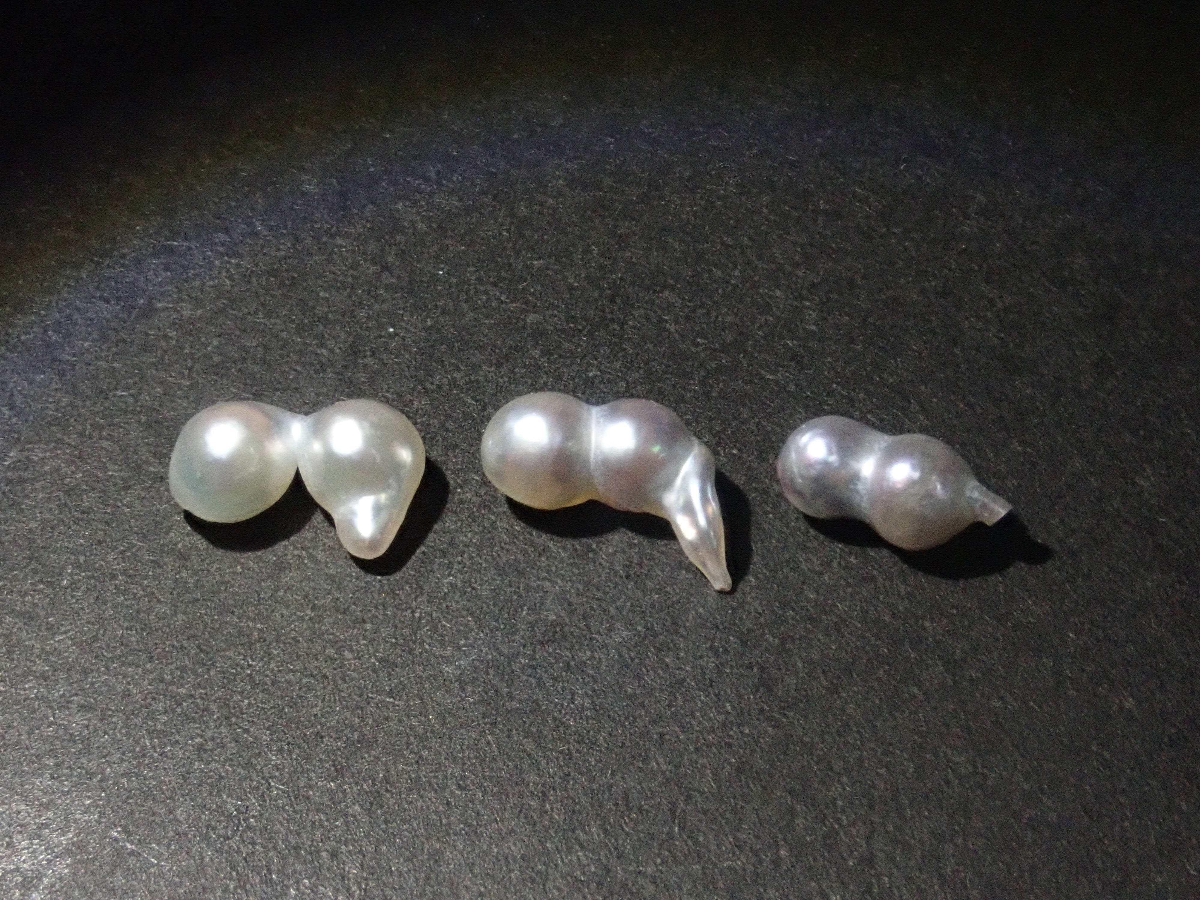 限量3顆寶石:稀有雙生Akoya珍珠,1顆裸石,直徑4.0-4.5毫米。多件購買可享折扣。